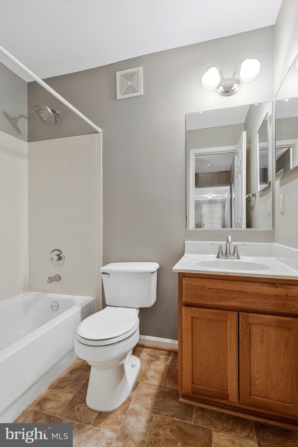 APPLEGATE - Residential Lease