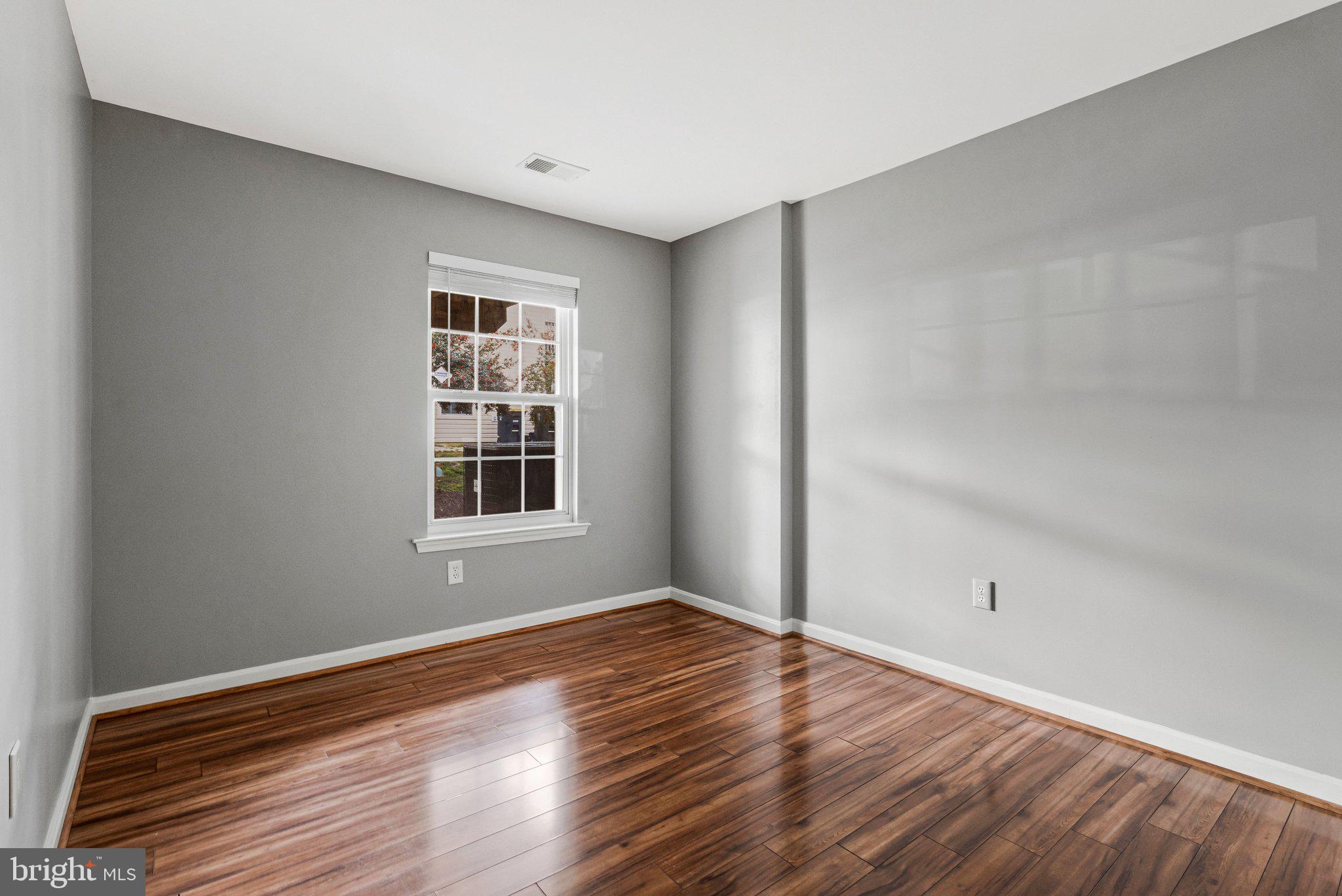 APPLEGATE - Residential Lease