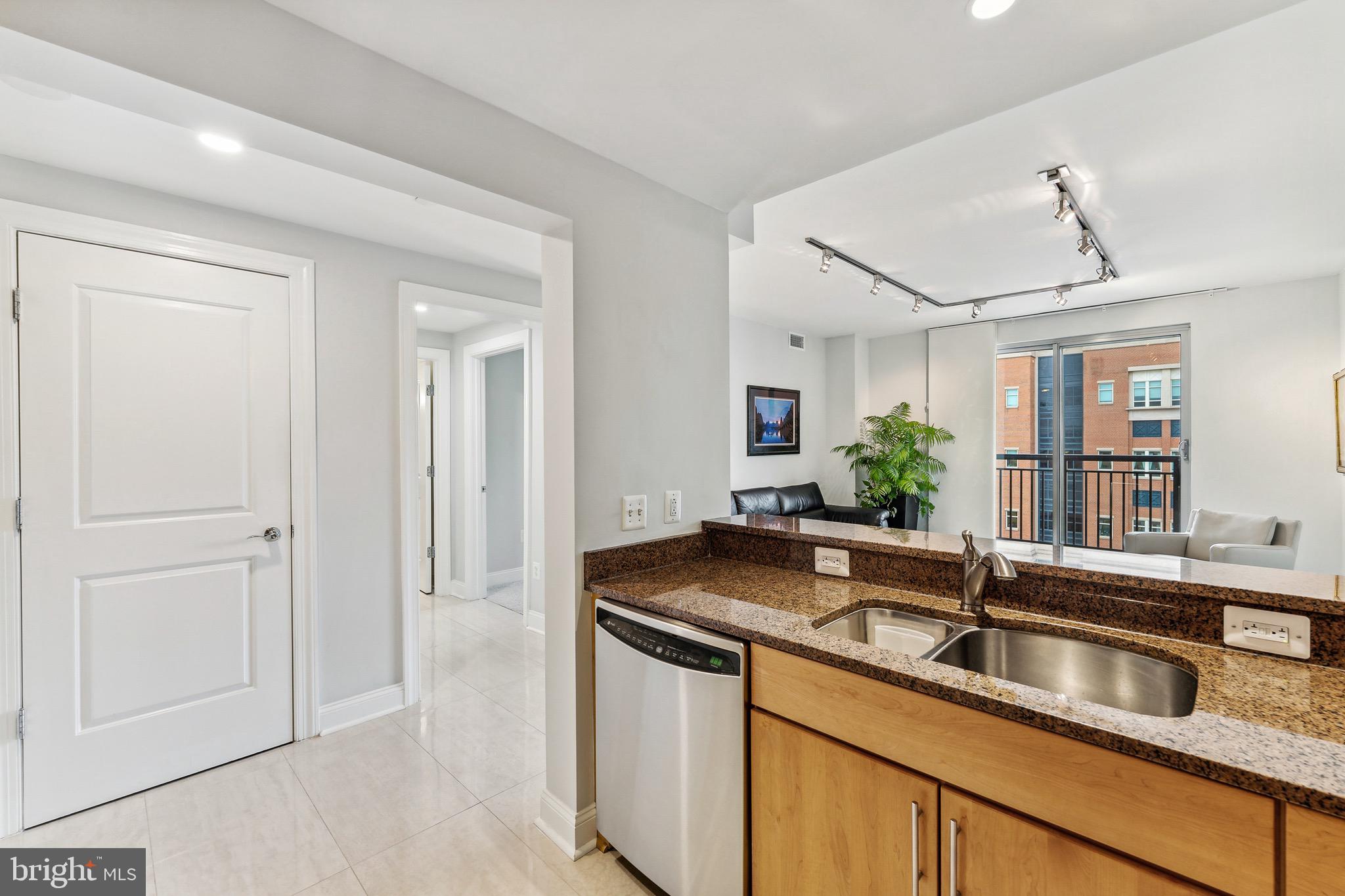 THE JAMIESON - Residential