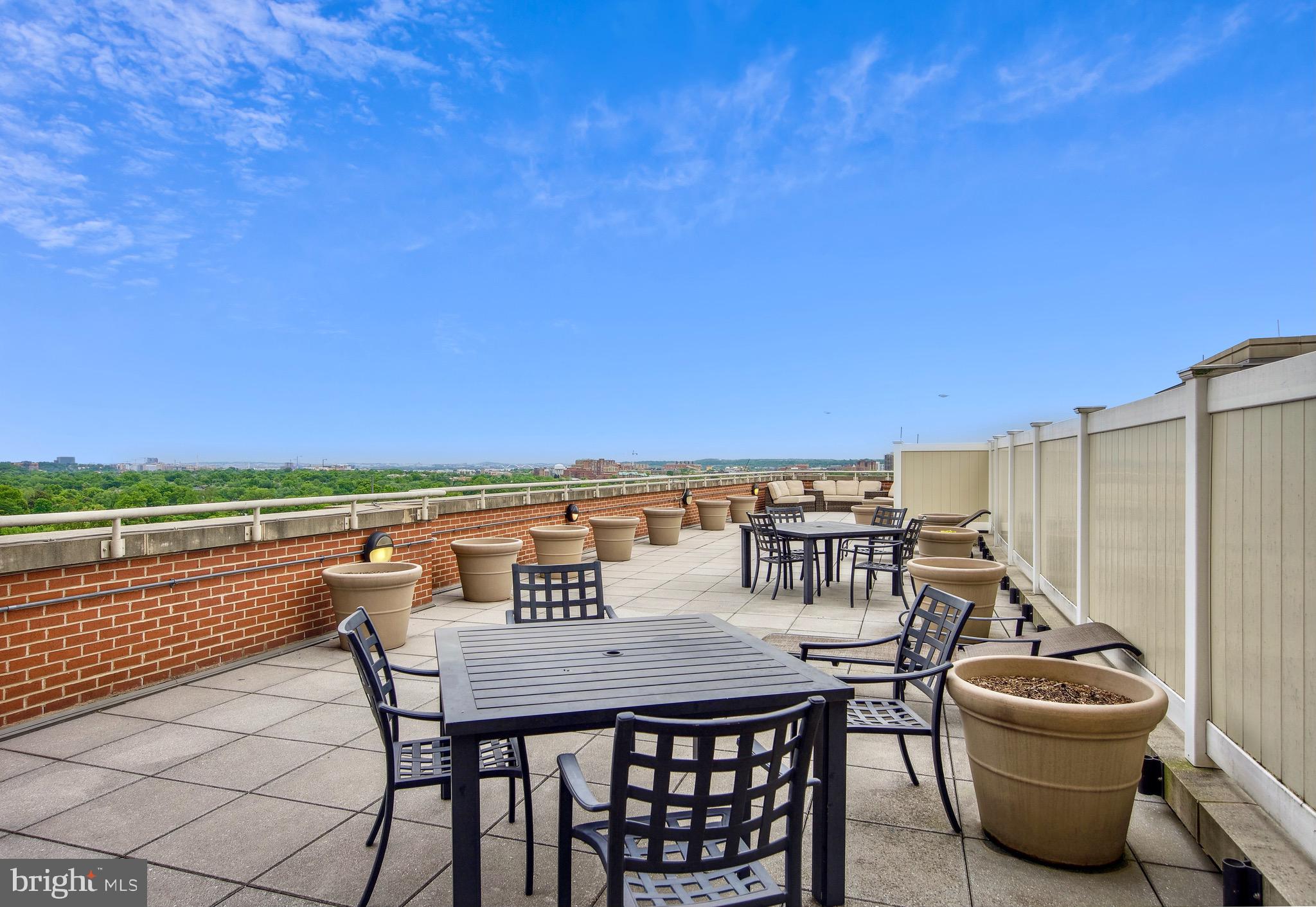 THE JAMIESON - Residential
