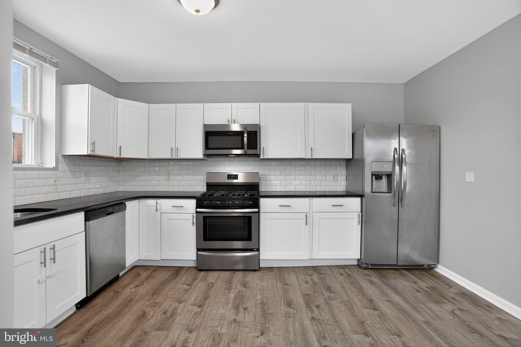 ROXBOROUGH - Residential