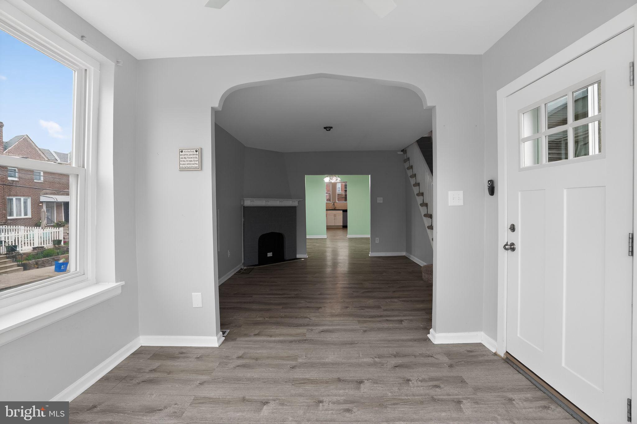 ROXBOROUGH - Residential