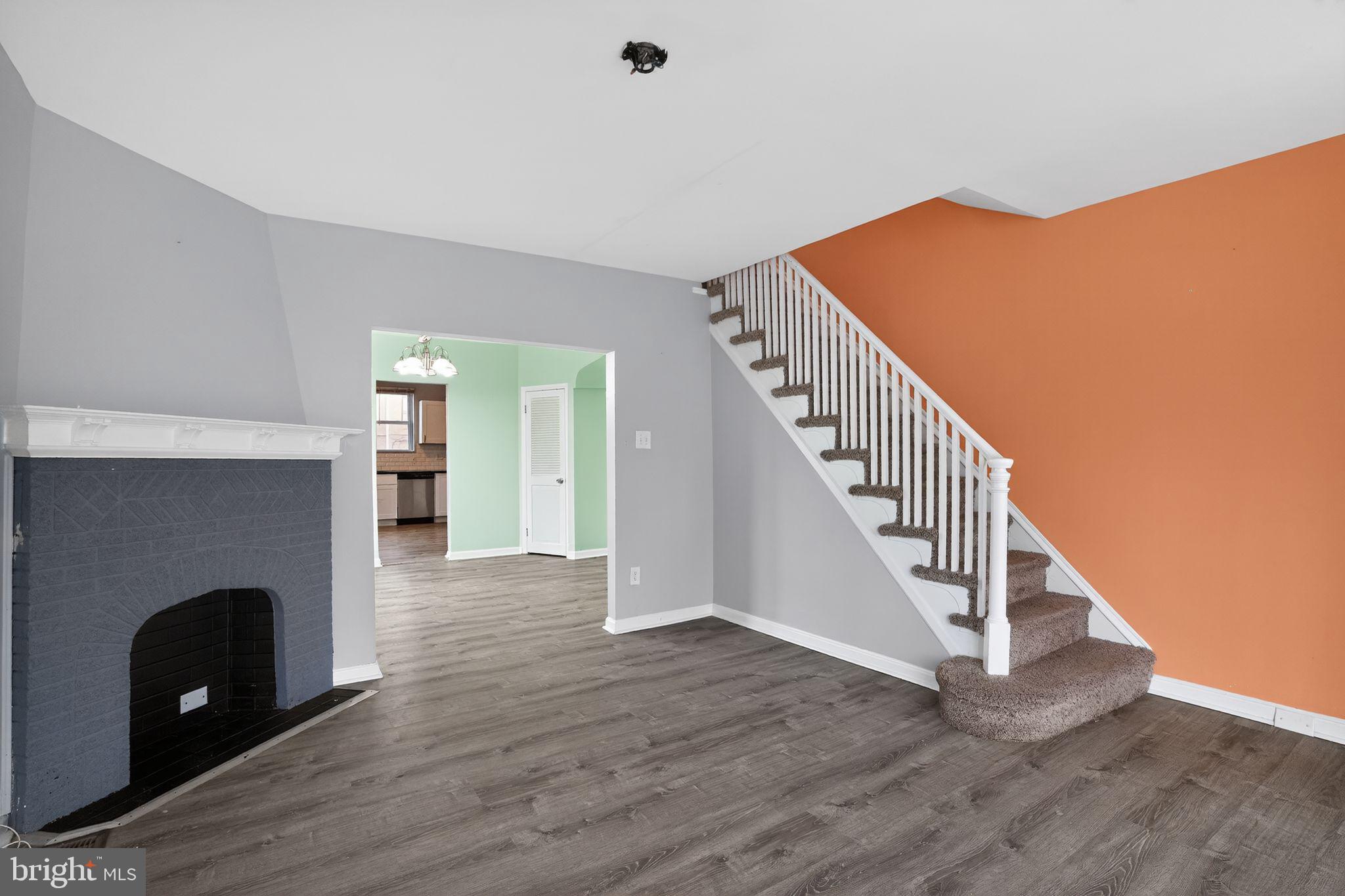 ROXBOROUGH - Residential