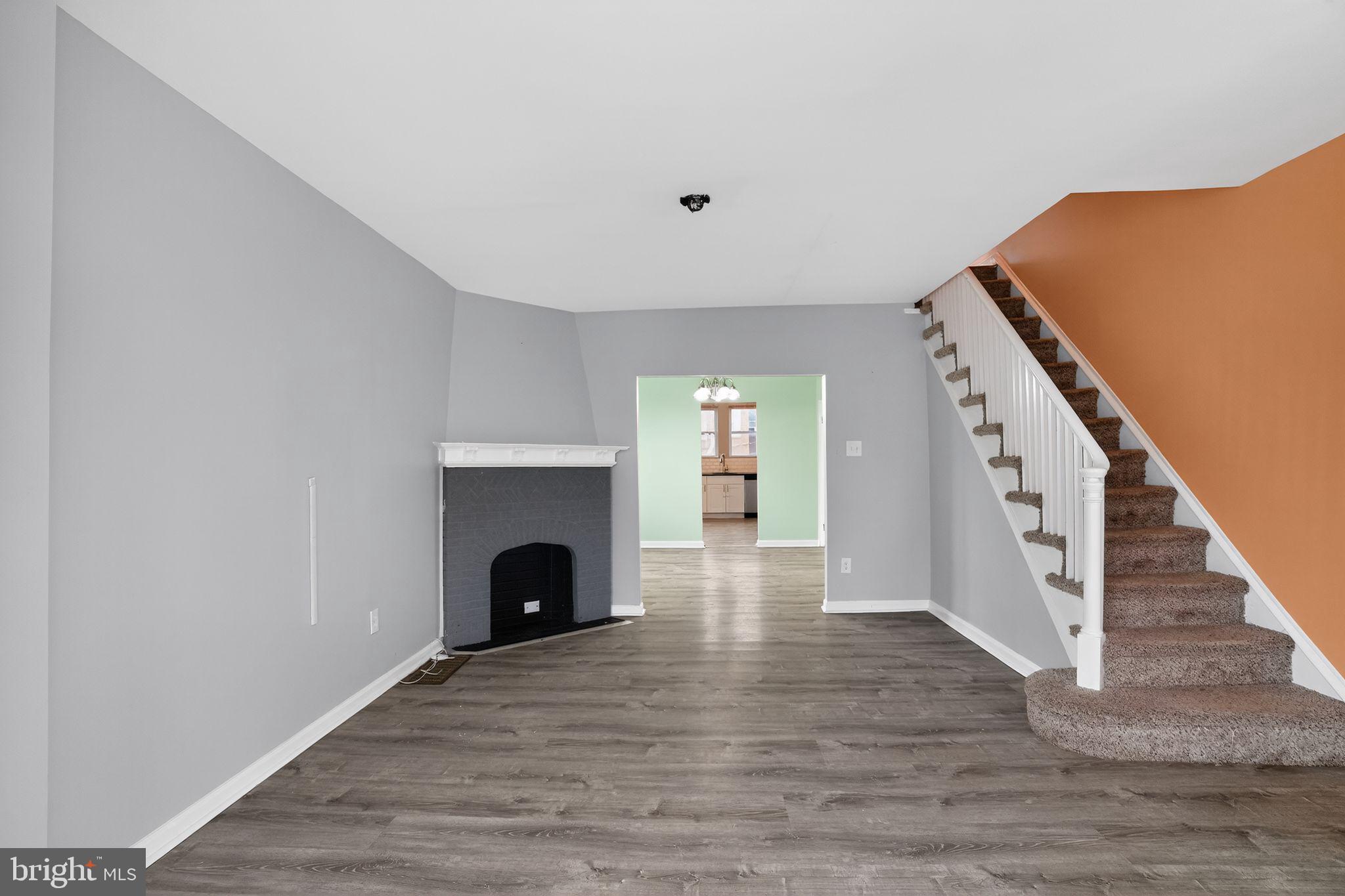 ROXBOROUGH - Residential