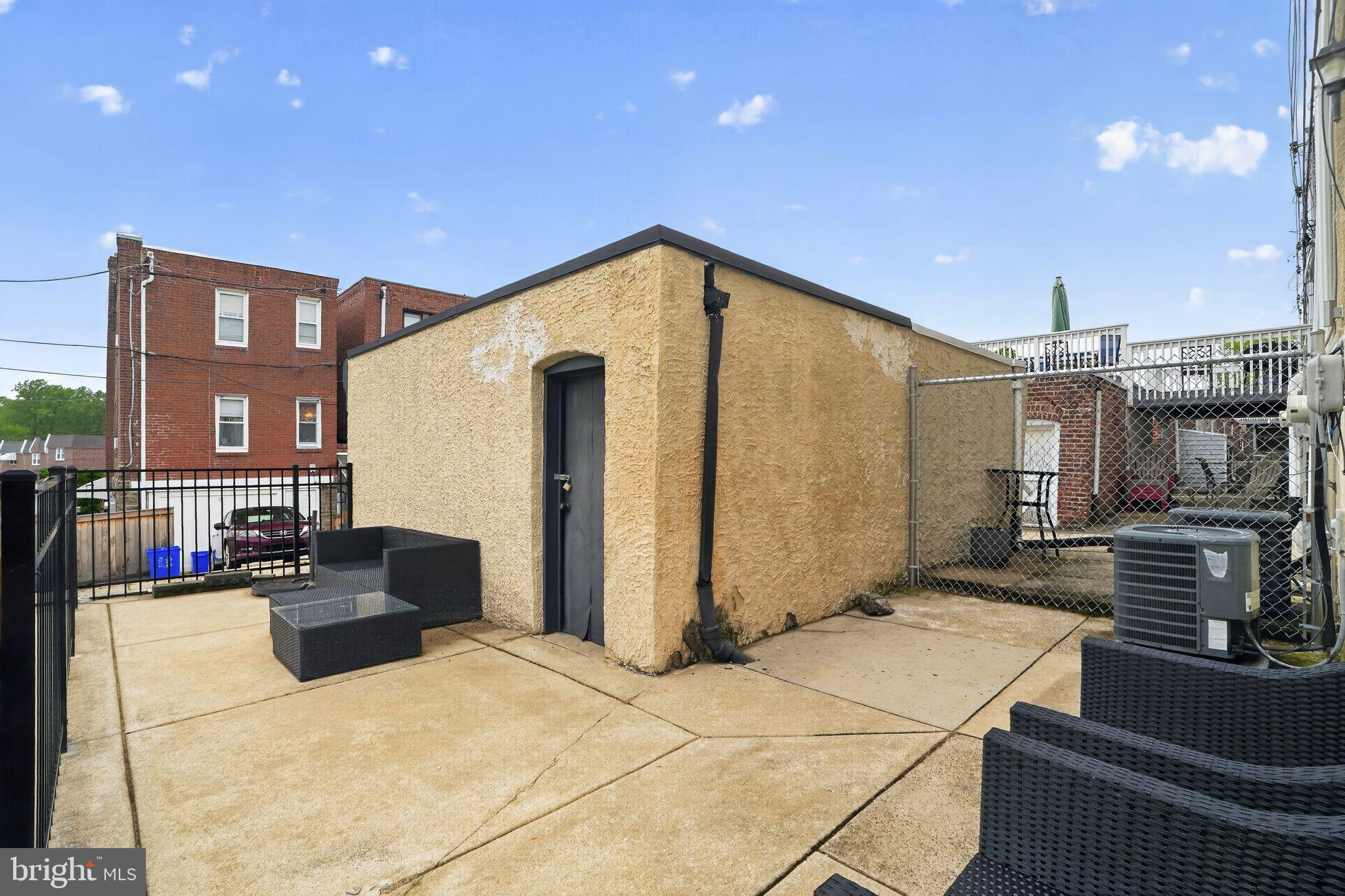 614 GERHARD STREET