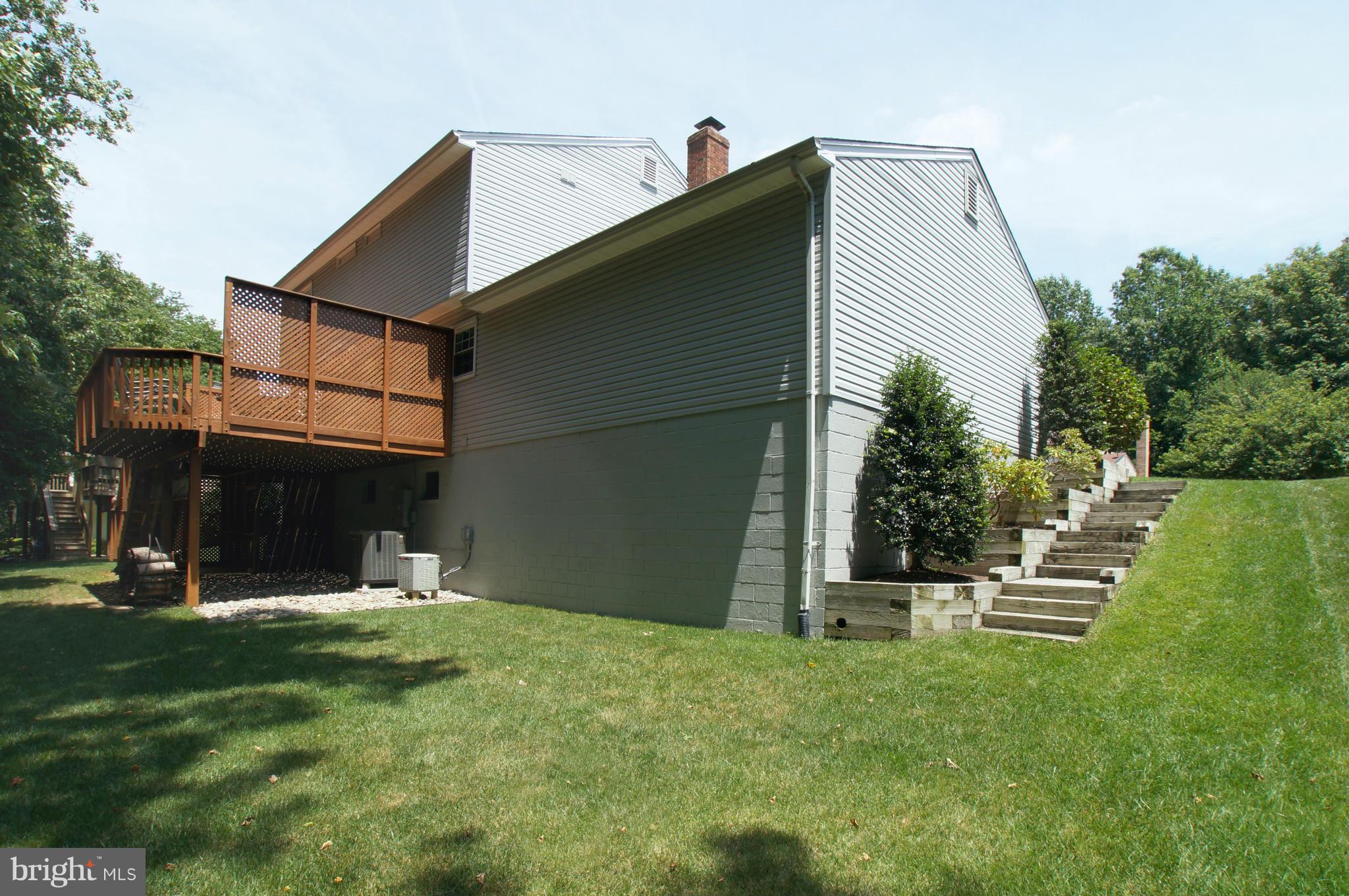 LAKE RIDGE - Residential