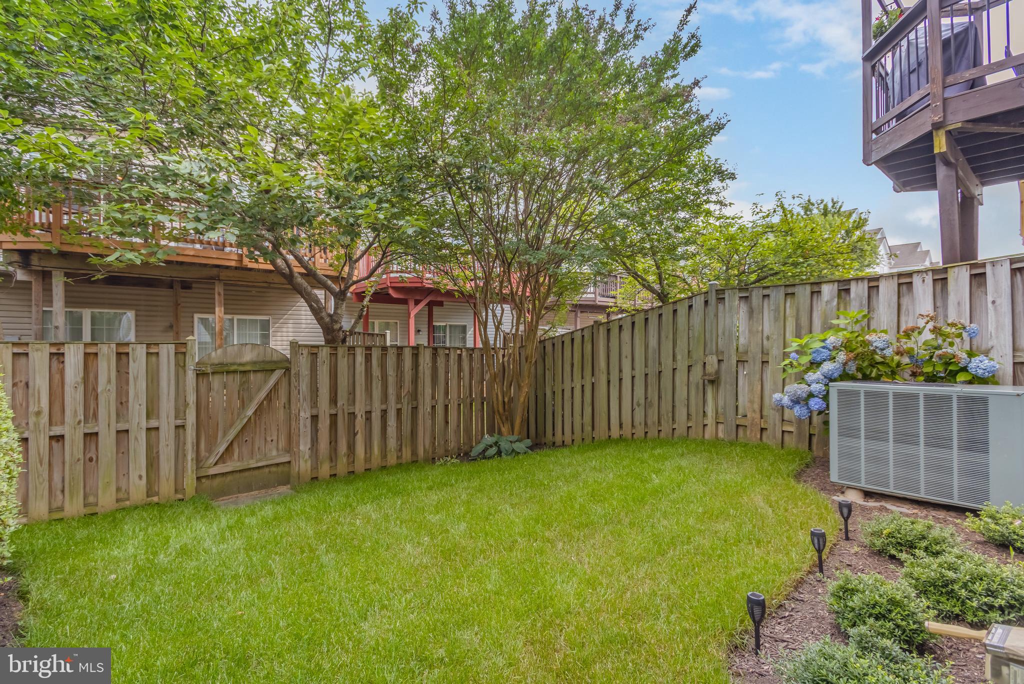 LAUREL HILL LANDBAY - Residential