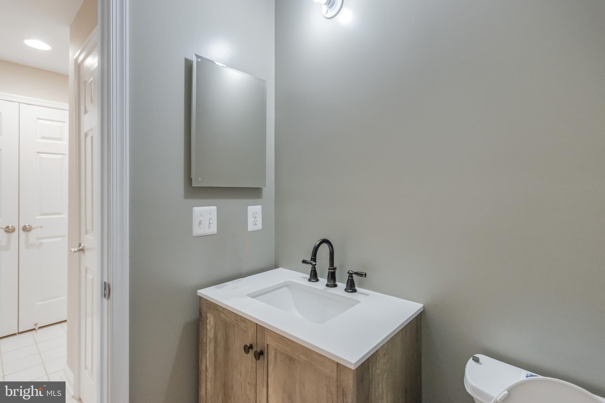 LAUREL HILL LANDBAY - Residential