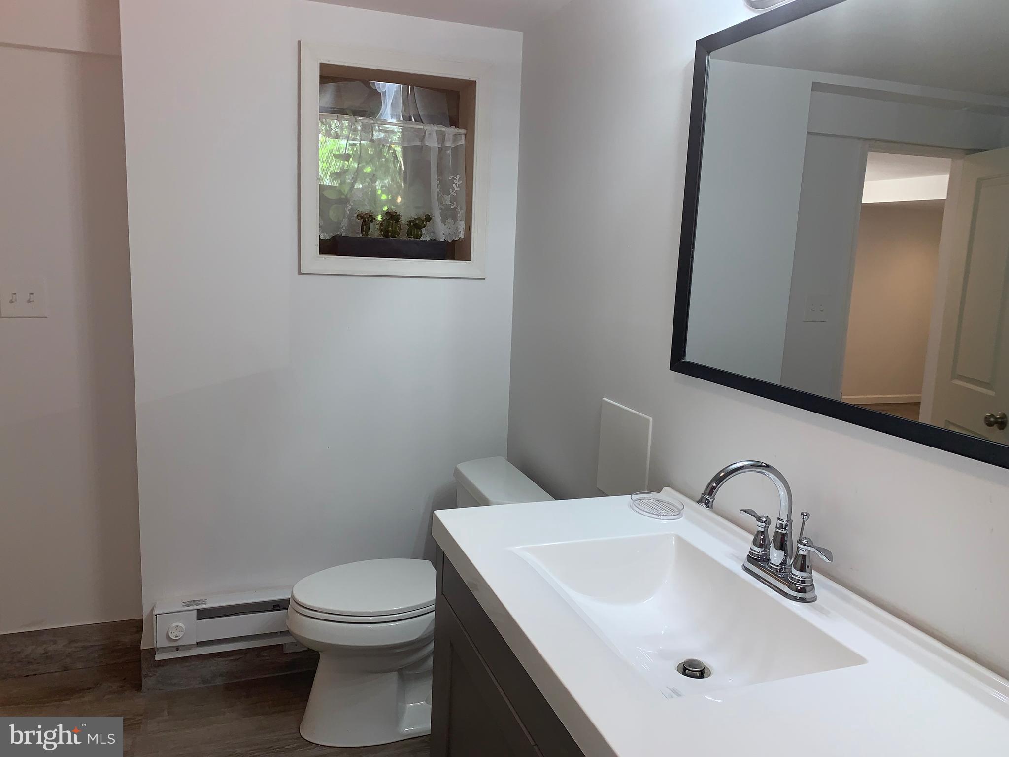 BRENTWOOD-CZARRAS ADDN - Residential Lease