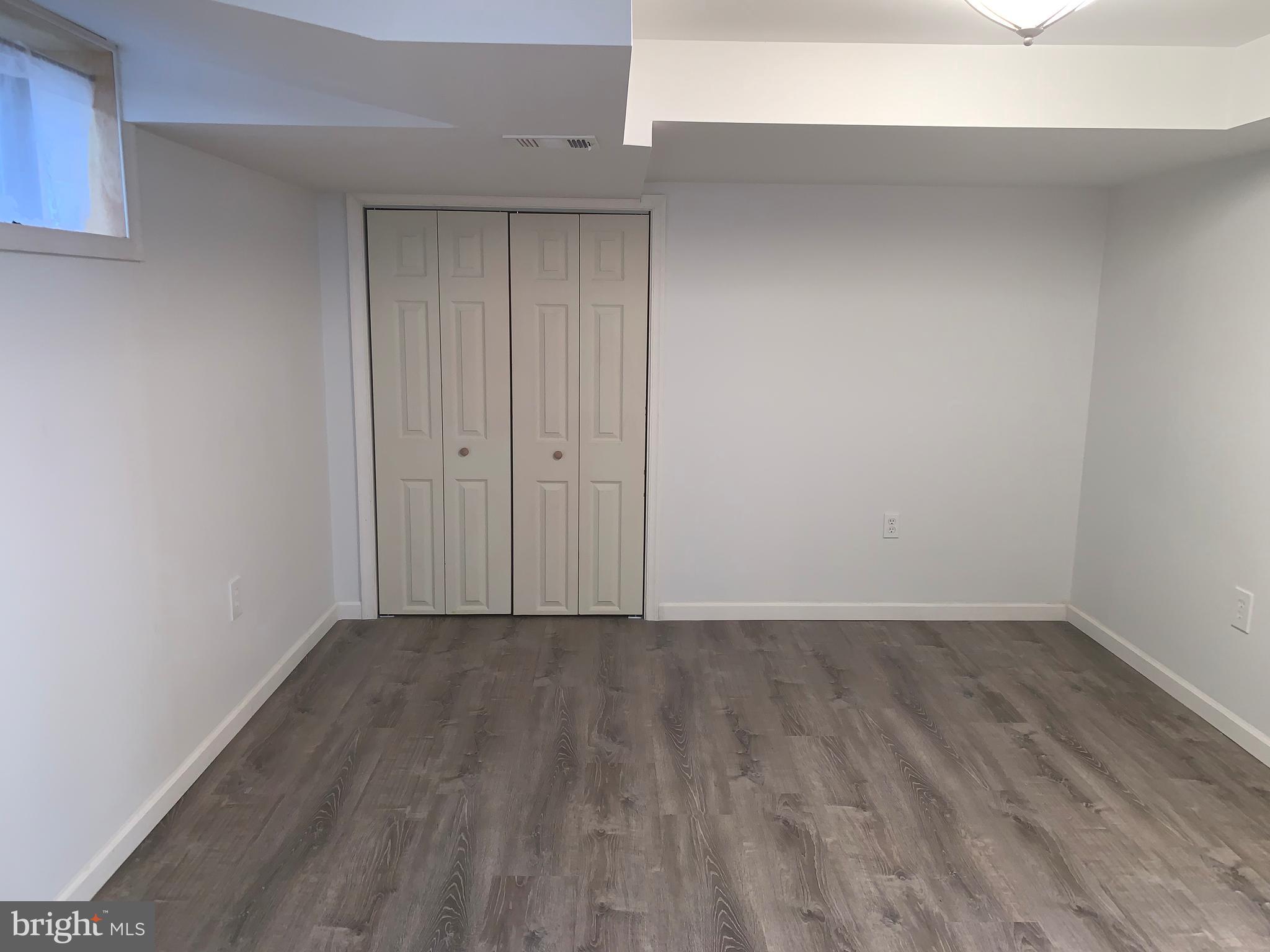 BRENTWOOD-CZARRAS ADDN - Residential Lease