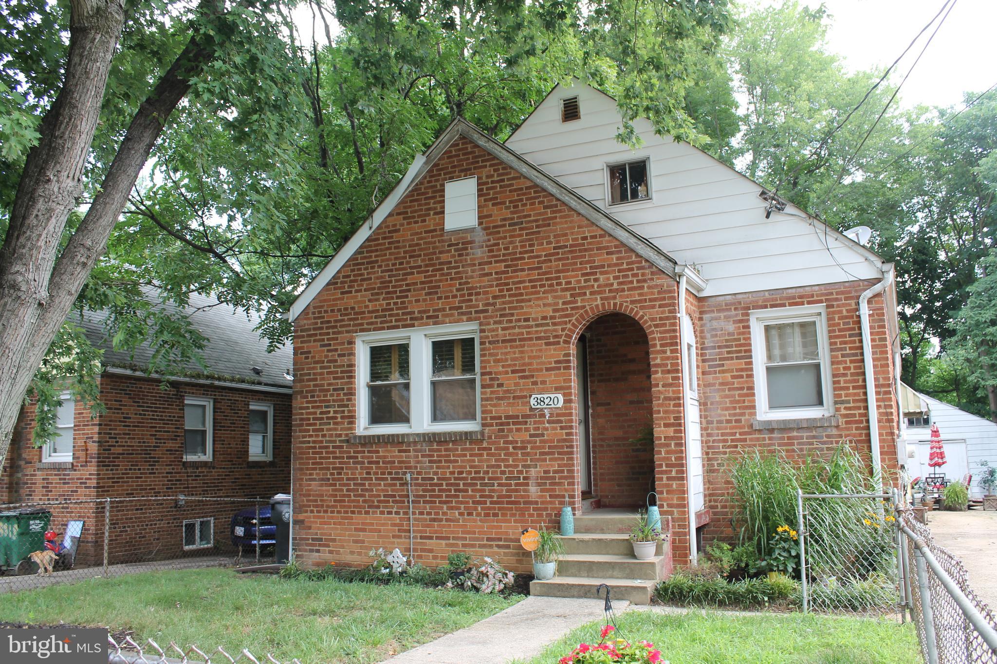 BRENTWOOD-CZARRAS ADDN - Residential Lease