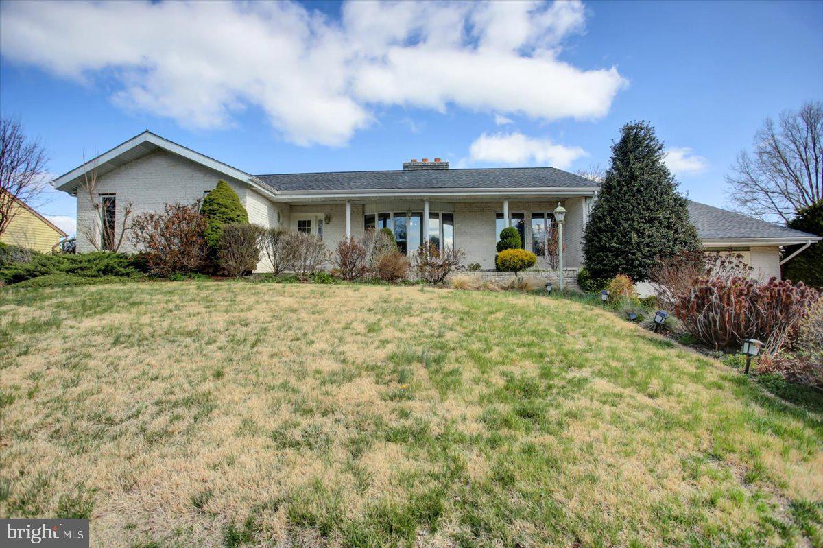 MEETING HOUSE HEIGHTS - Residential