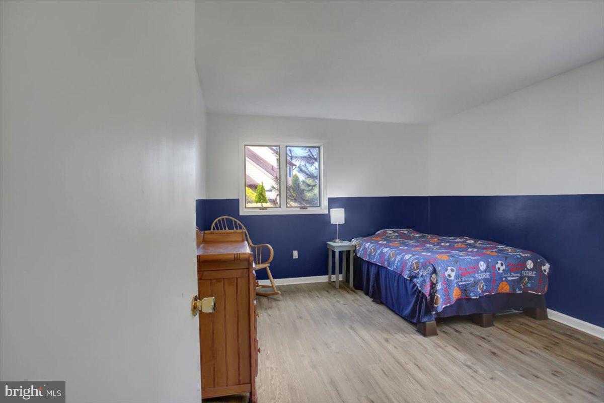 MEETING HOUSE HEIGHTS - Residential