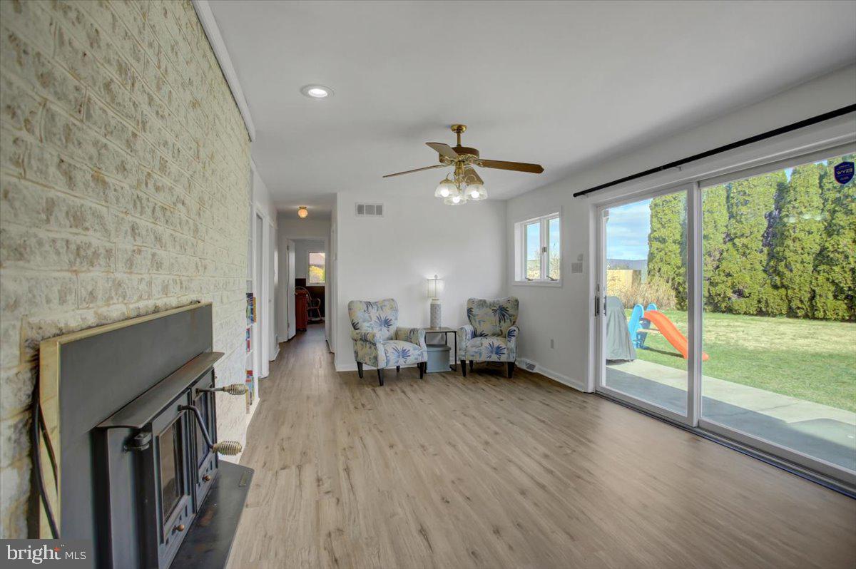 MEETING HOUSE HEIGHTS - Residential