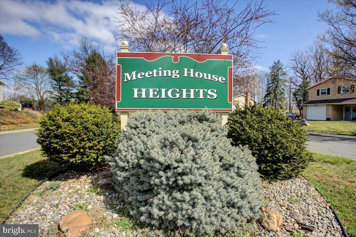 MEETING HOUSE HEIGHTS - Residential