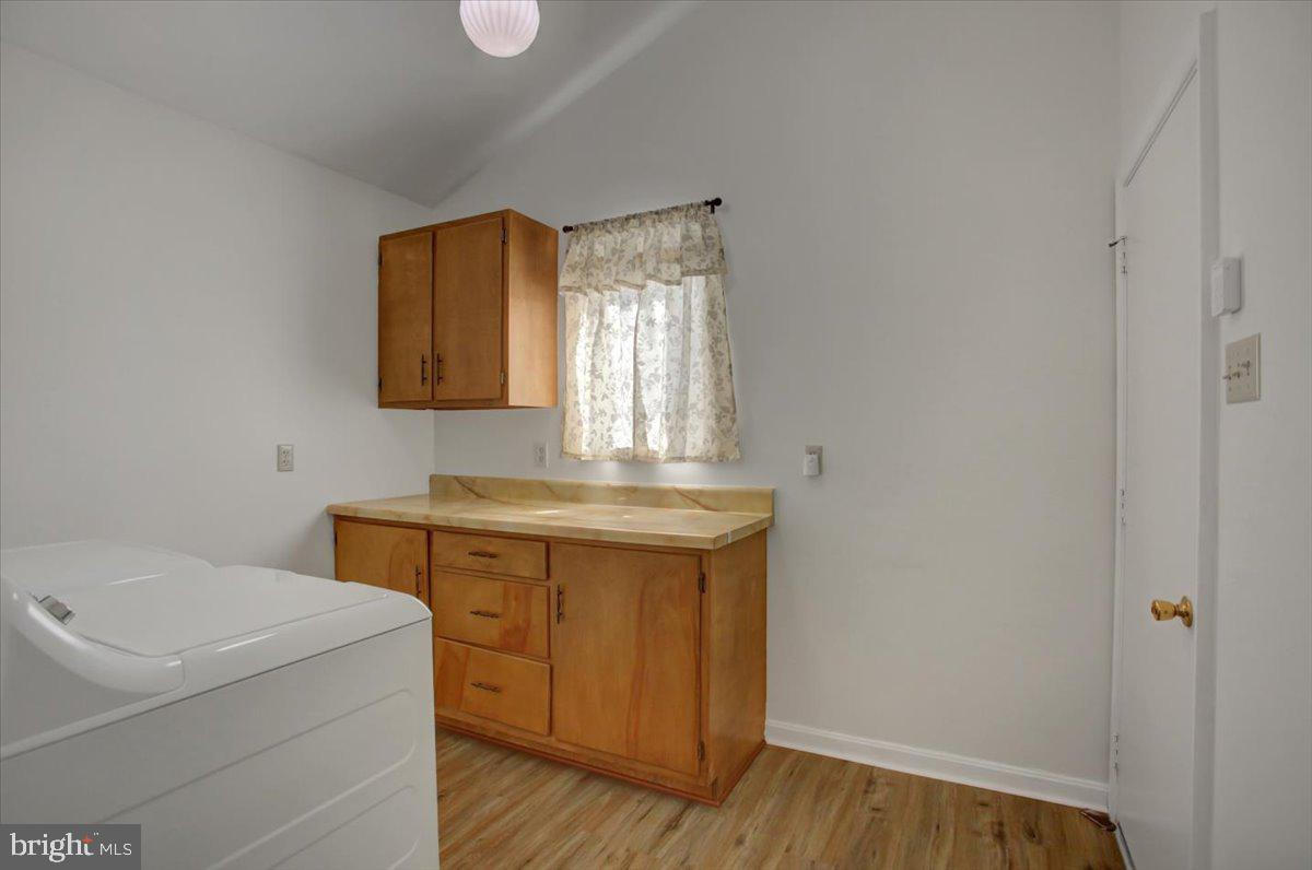 MEETING HOUSE HEIGHTS - Residential