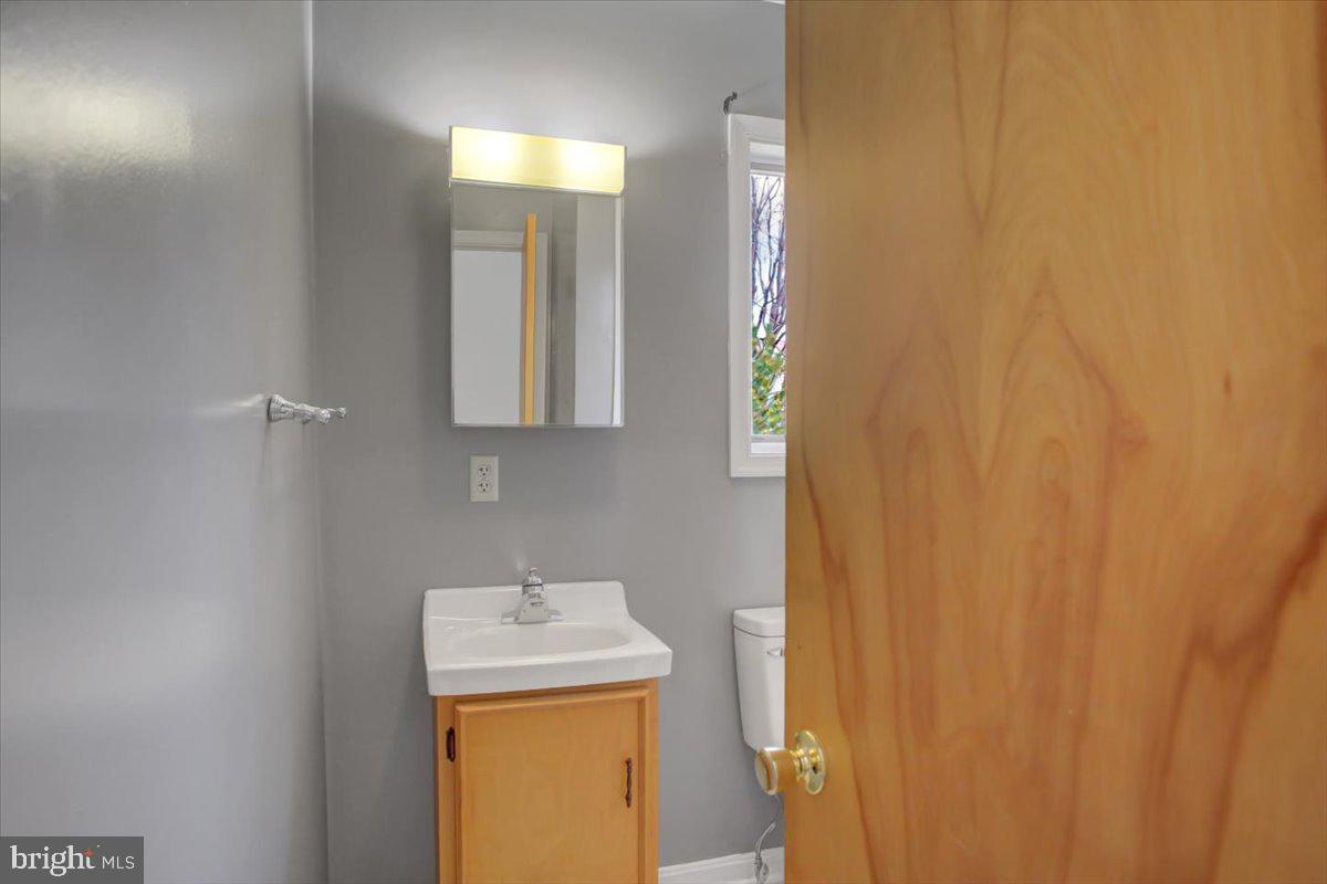 MEETING HOUSE HEIGHTS - Residential