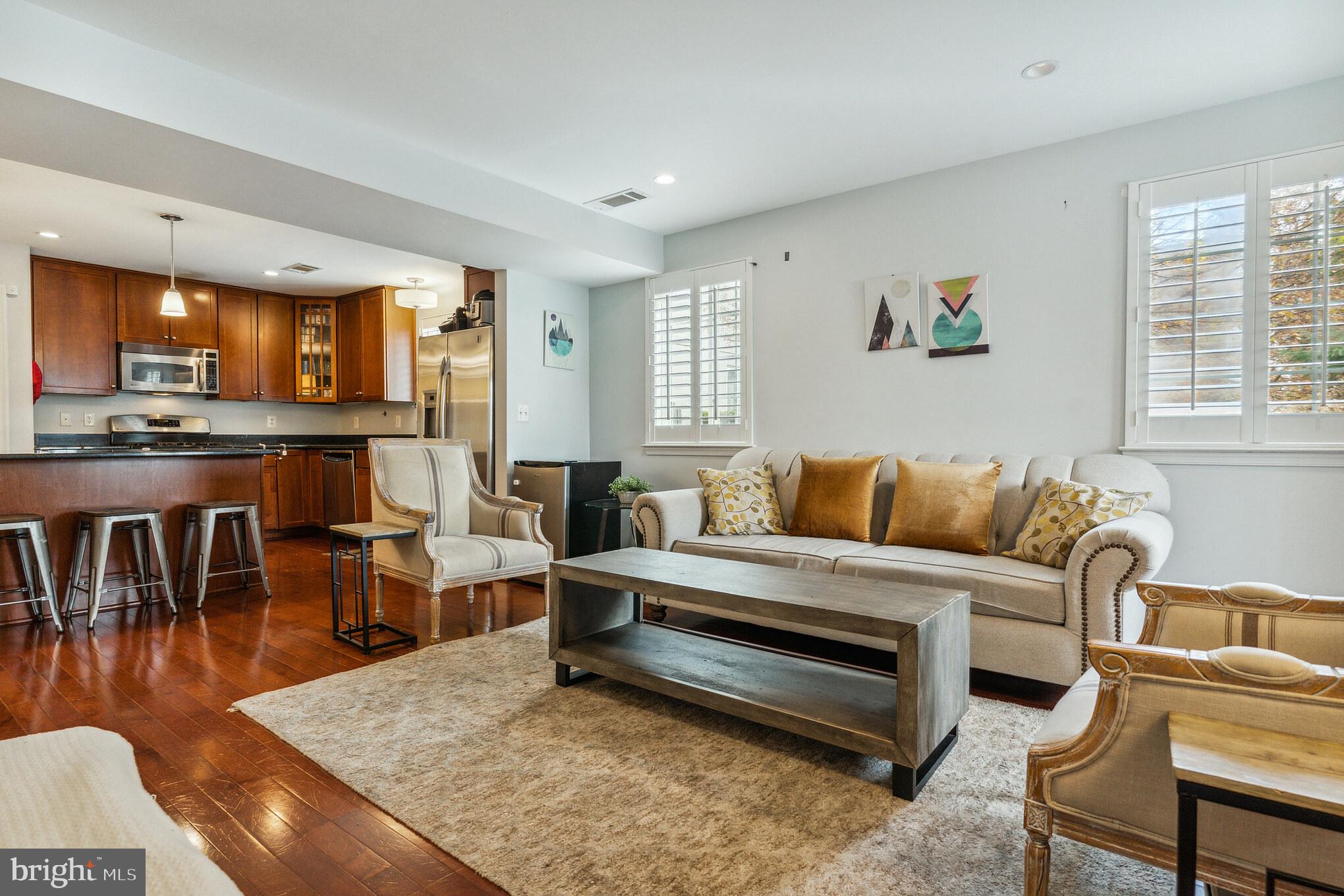 WEST VILLAGE OF SHIRLINGTON - Residential