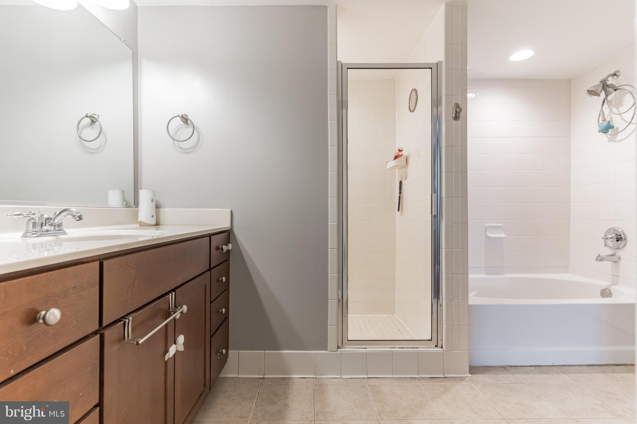 WEST VILLAGE OF SHIRLINGTON - Residential