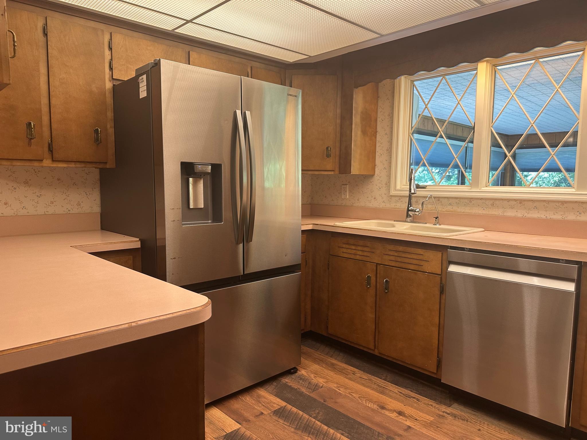 25601 BROOKSIDE DRIVE