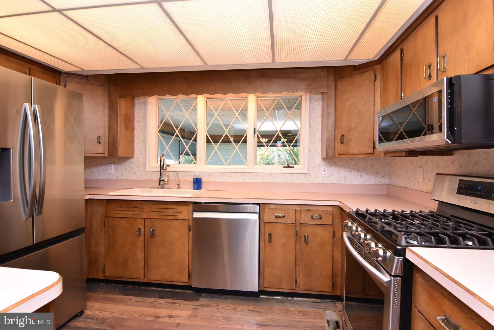 25601 BROOKSIDE DRIVE