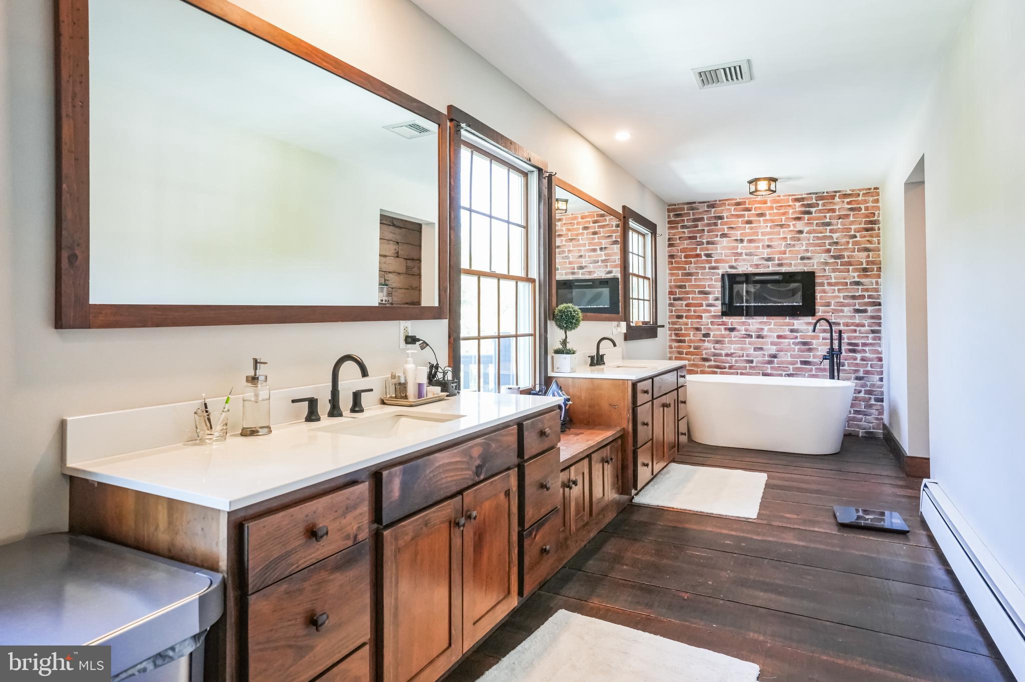 WARWICK TWP - Residential