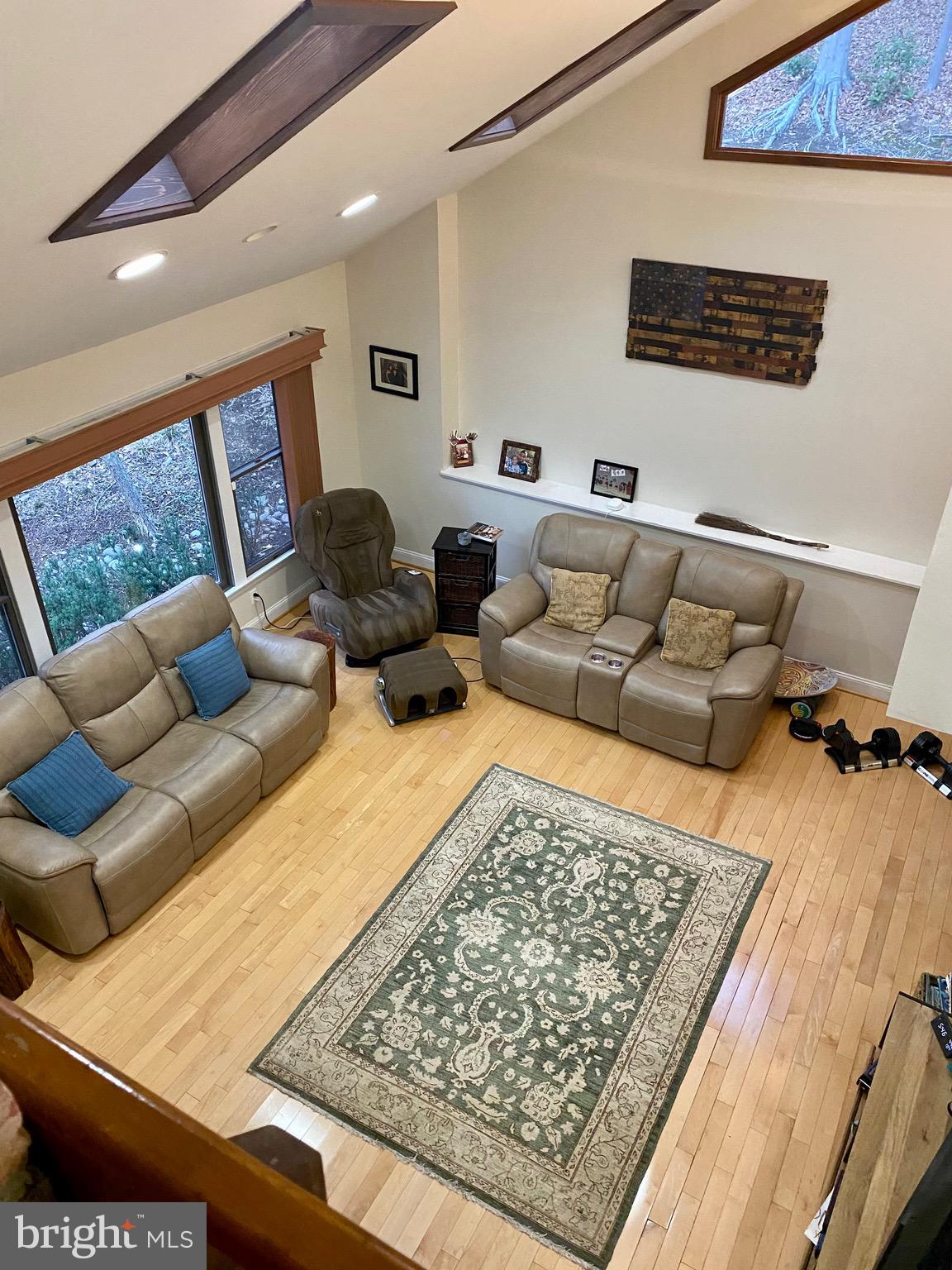 HUNTINGTON WOODS - Residential