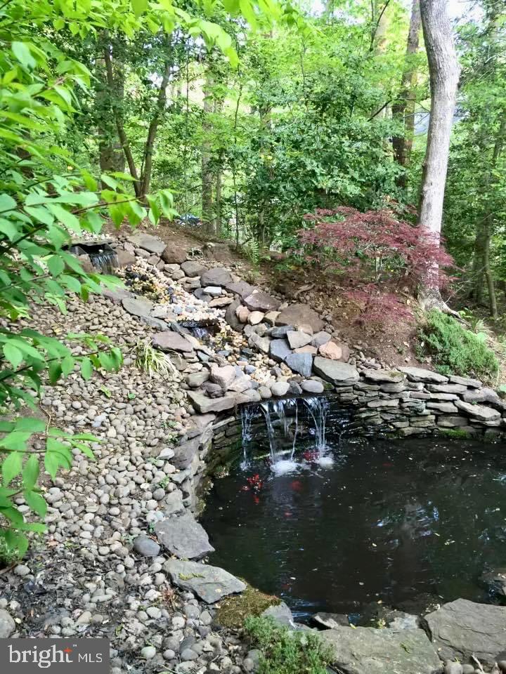 HUNTINGTON WOODS - Residential