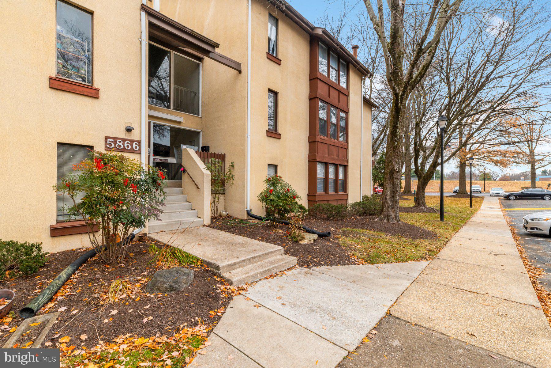 SHADOW OAKS - Residential