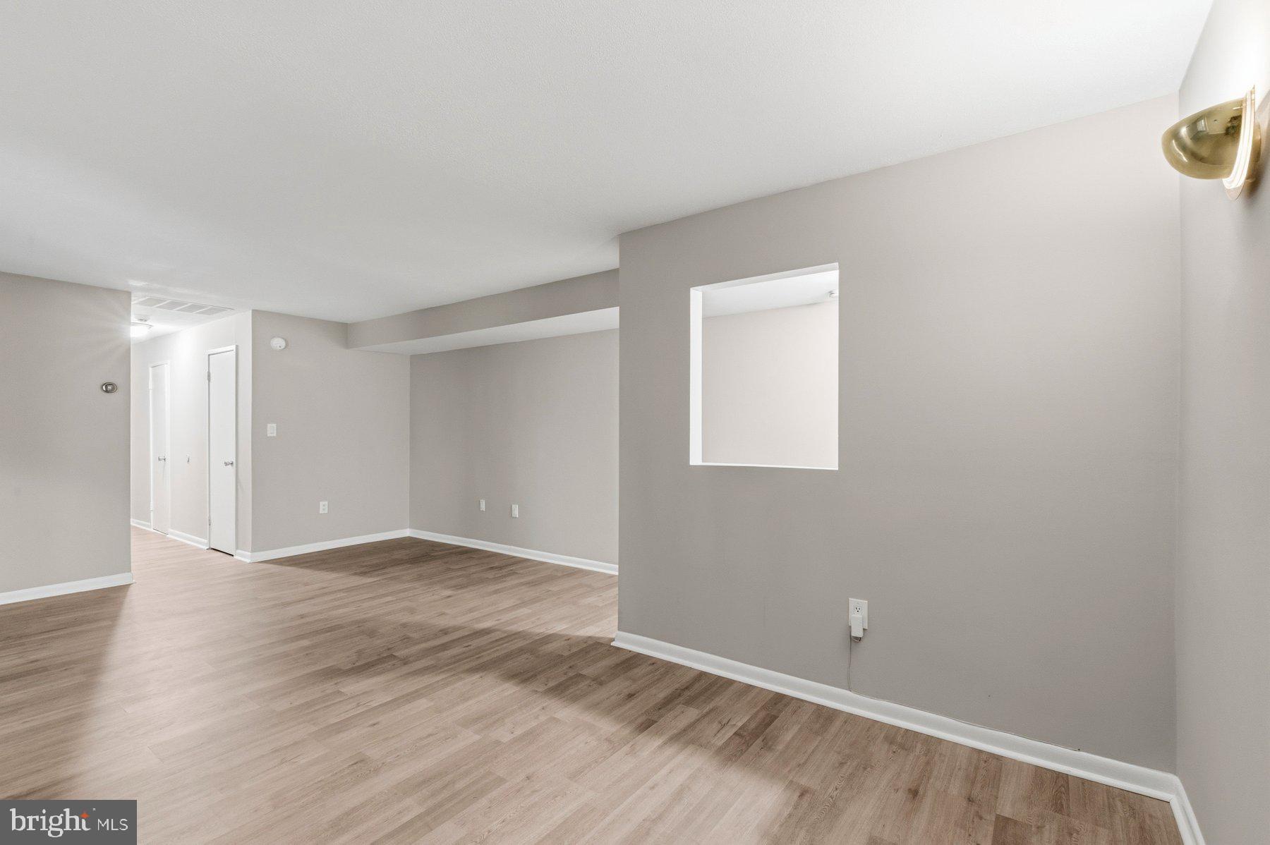 SHADOW OAKS - Residential
