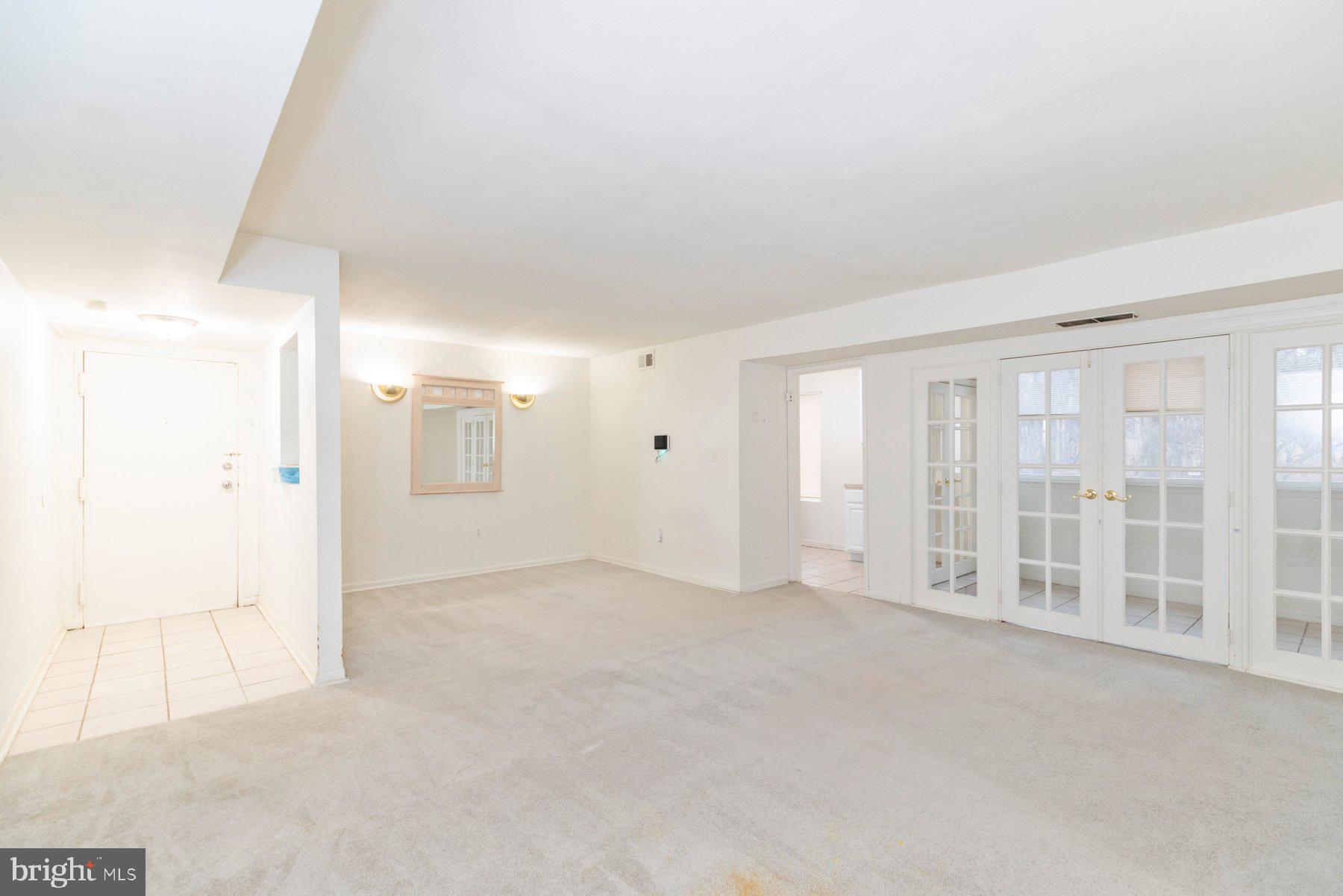 SHADOW OAKS - Residential