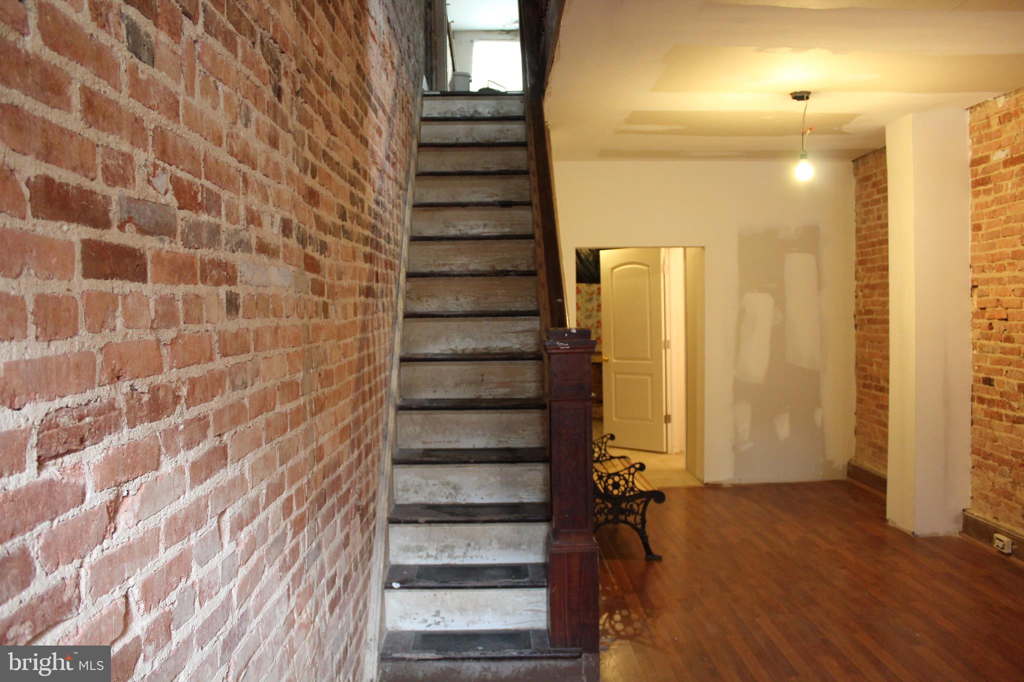 EAST MONUMENT HISTORIC DISTRICT - Residential