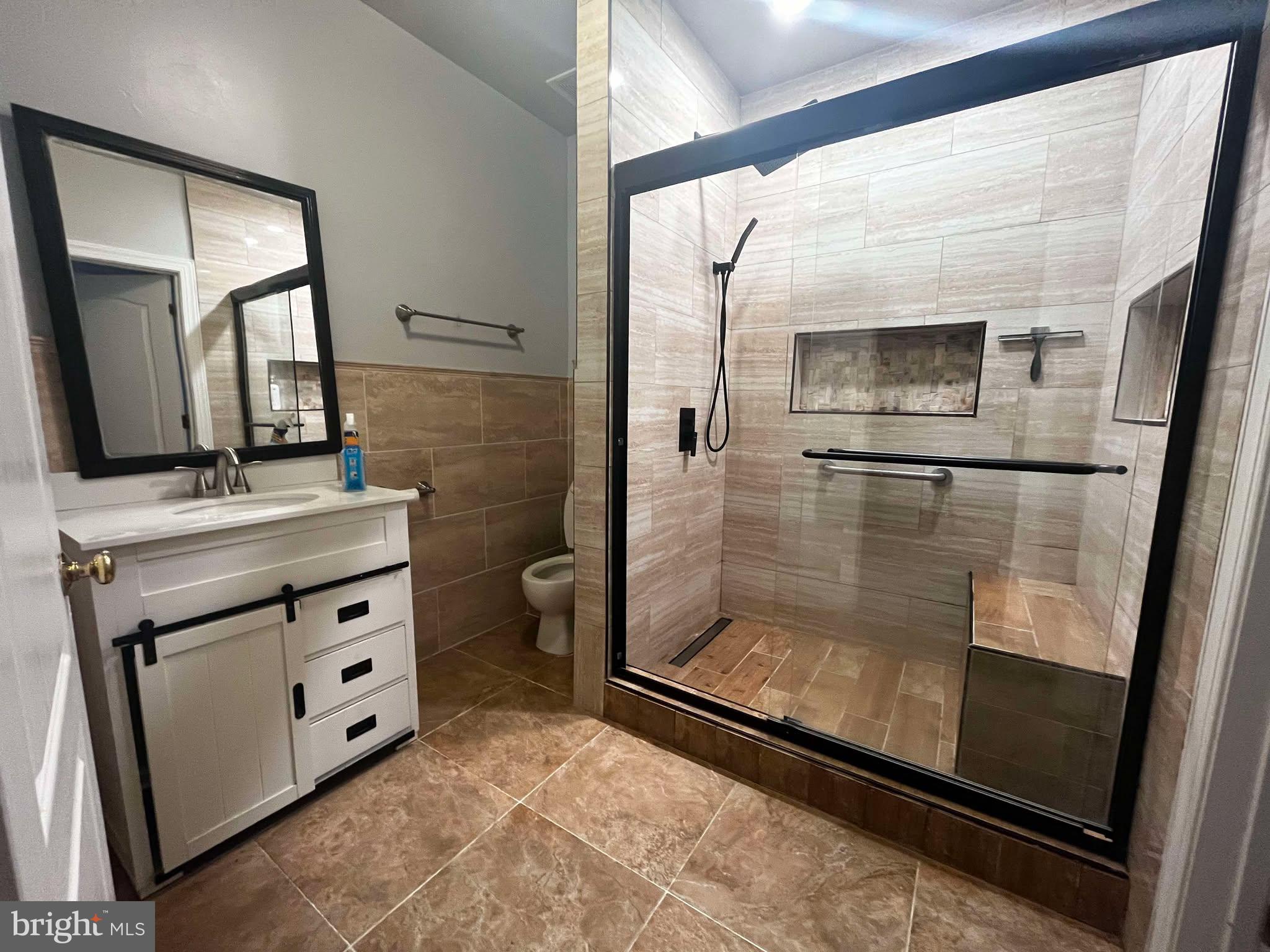 AUGUSTINE NORTH - Residential Lease