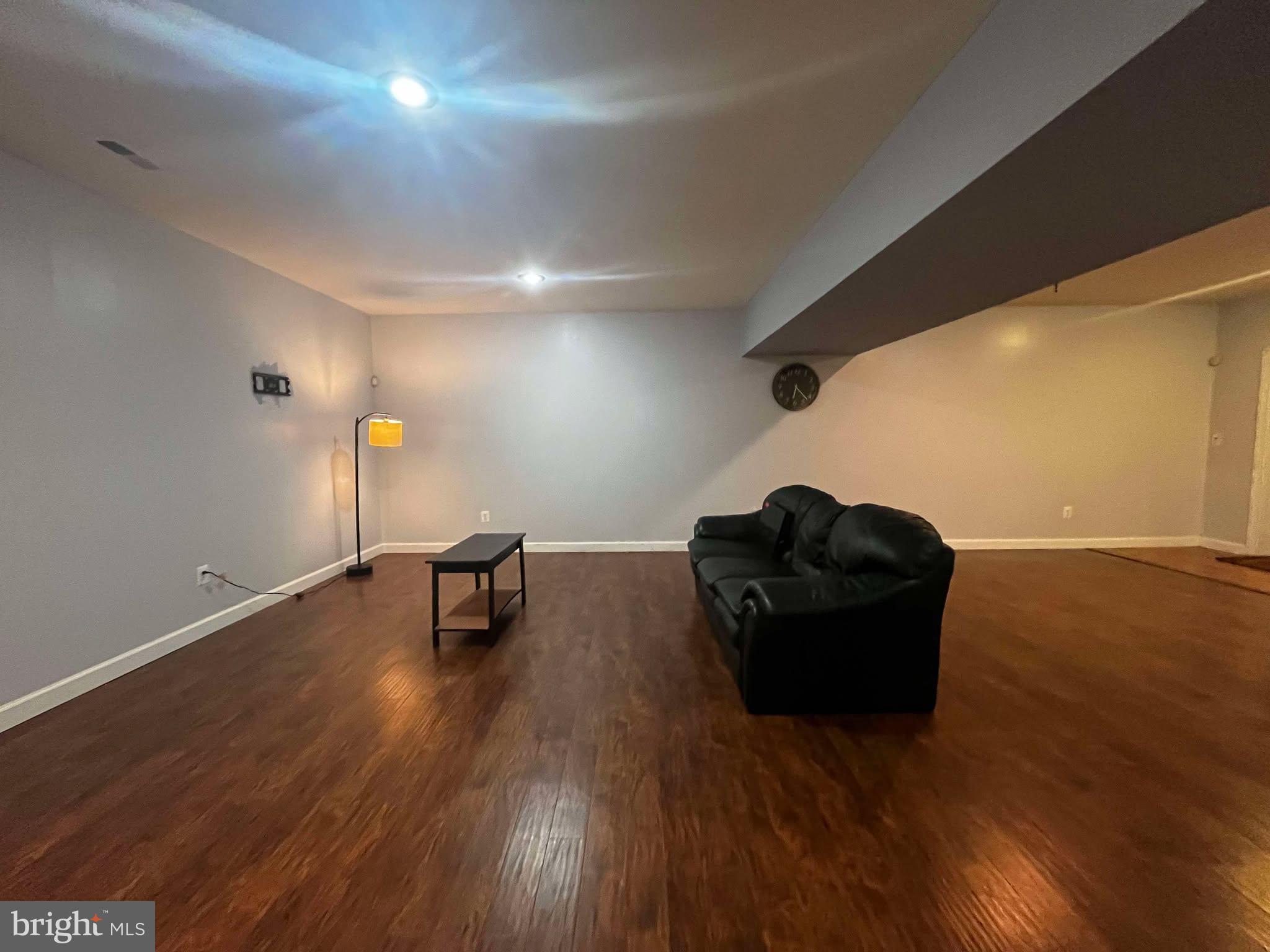 AUGUSTINE NORTH - Residential Lease