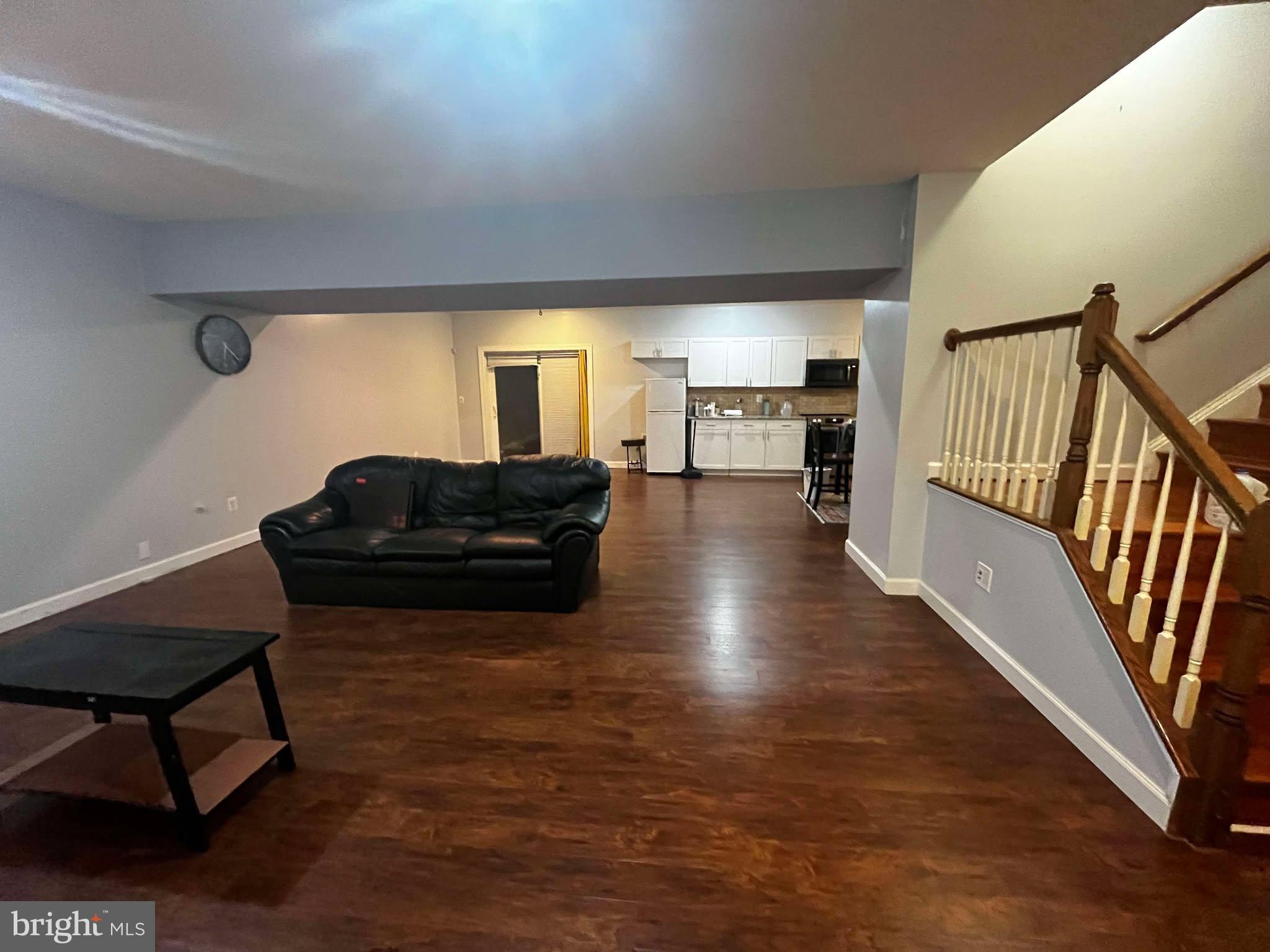 AUGUSTINE NORTH - Residential Lease