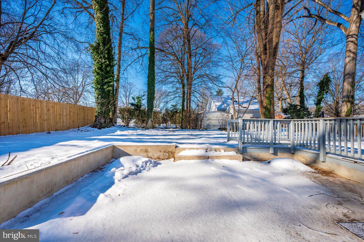 NORTH SPRINGFIELD - Residential