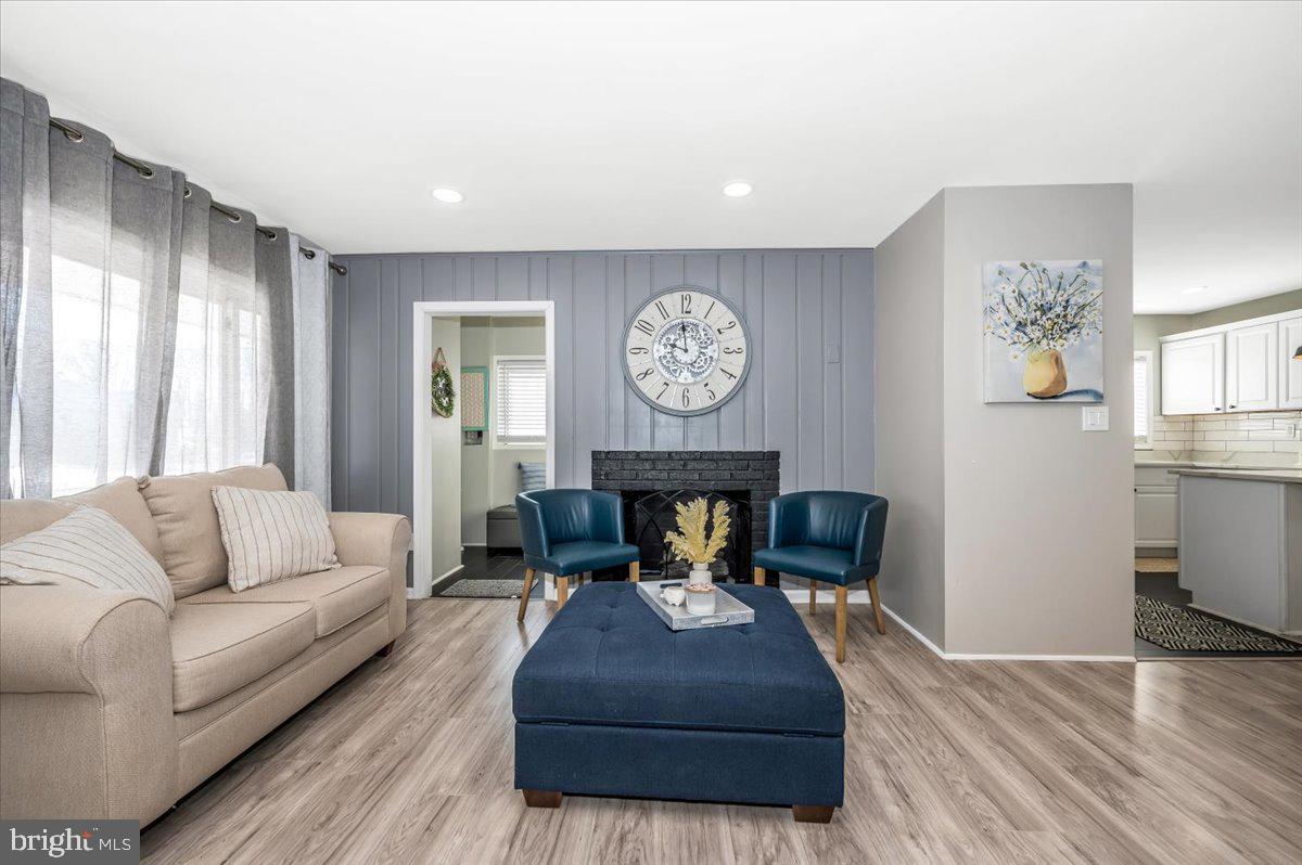 NORTH SPRINGFIELD - Residential