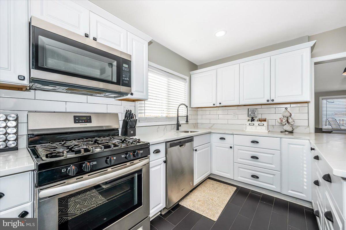 NORTH SPRINGFIELD - Residential