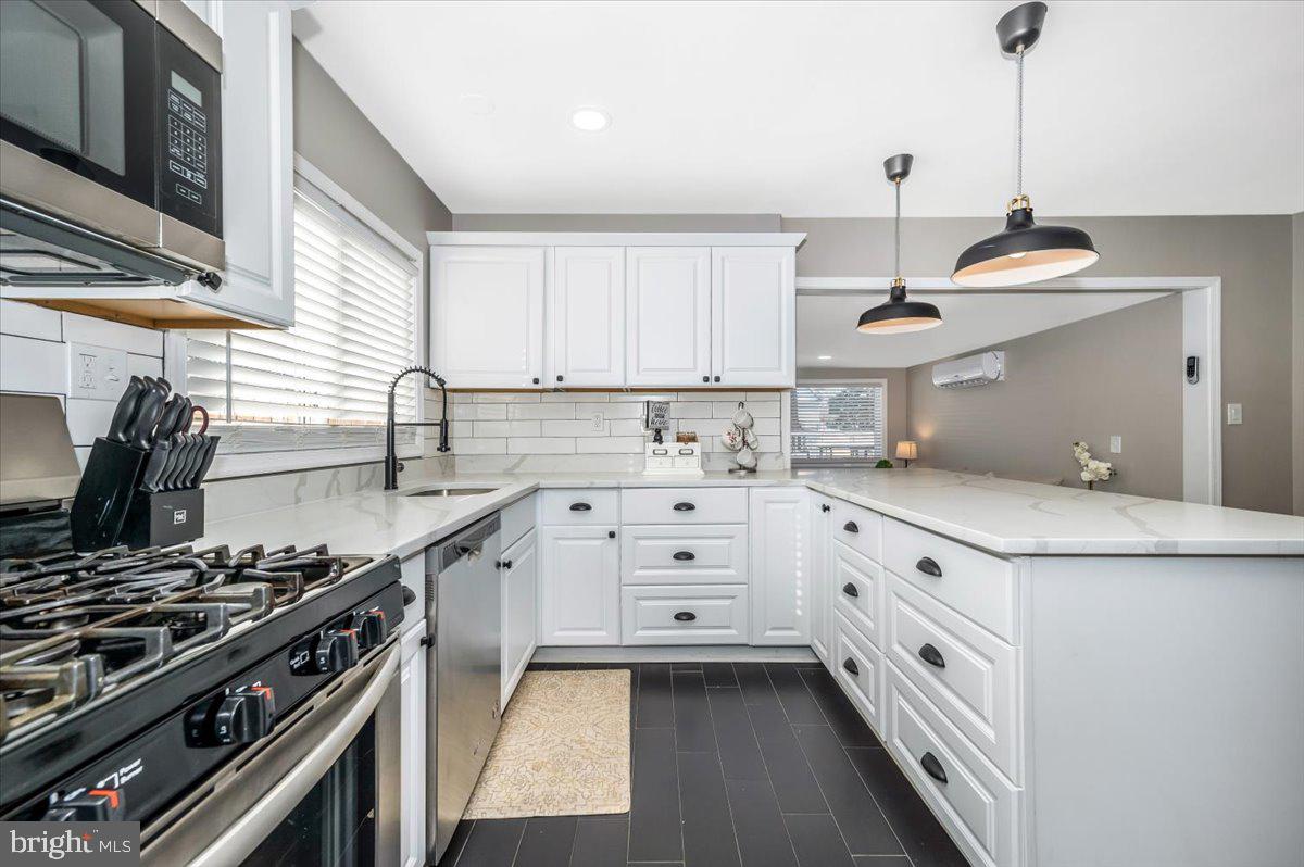 NORTH SPRINGFIELD - Residential