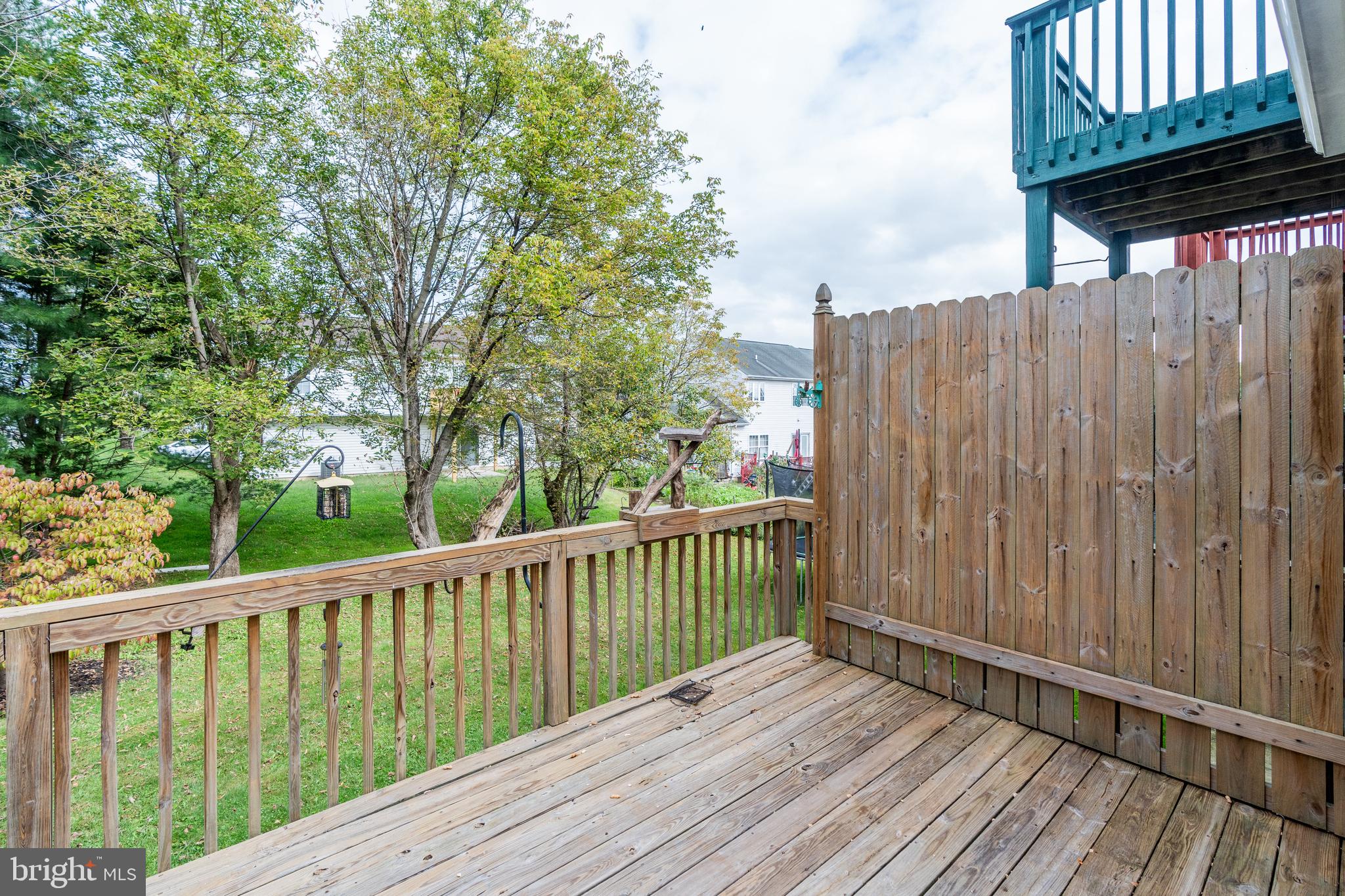 WALNUT HILL - Residential