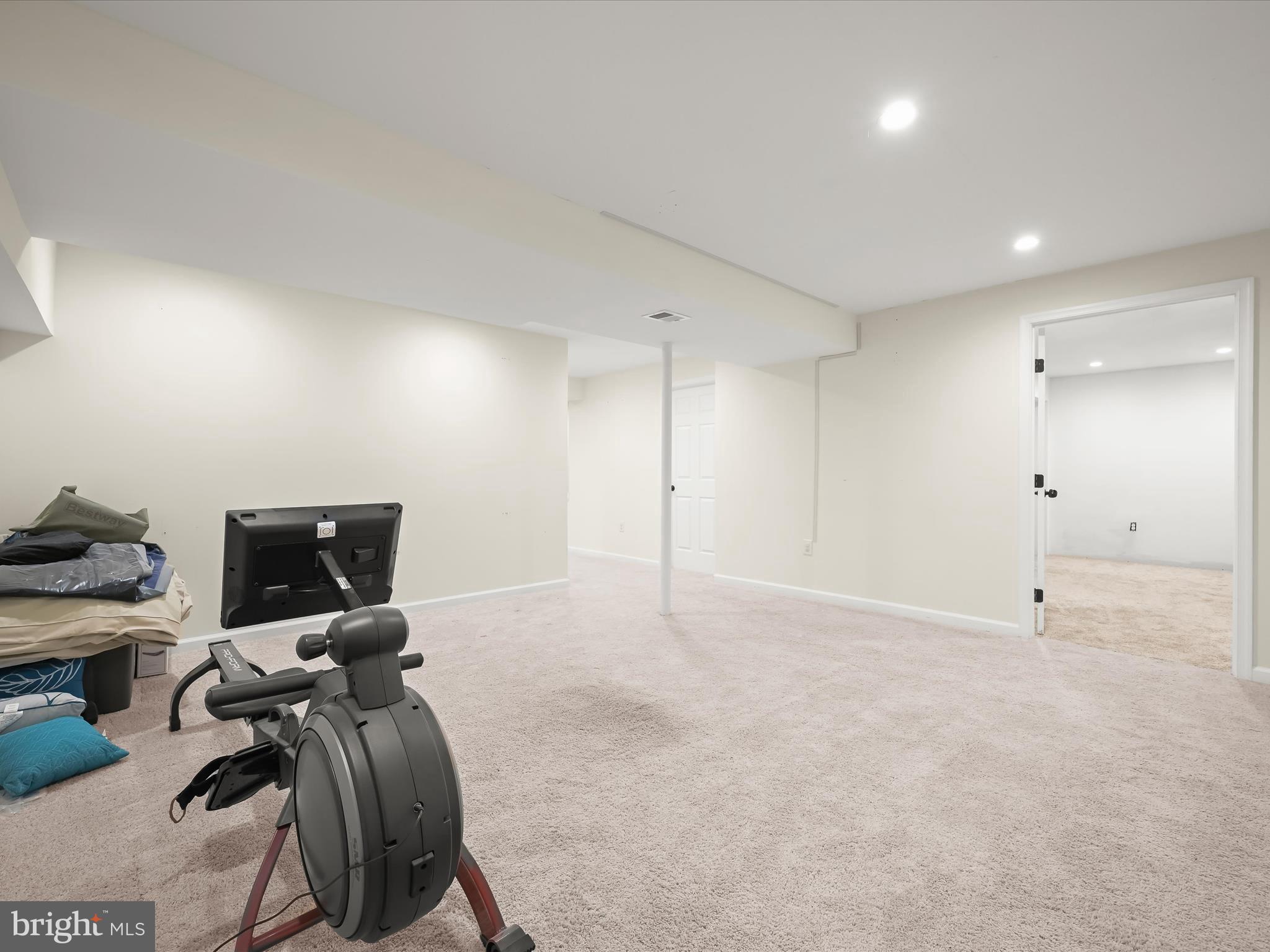 WOODBRIDGE PLAT 5 - Residential Lease