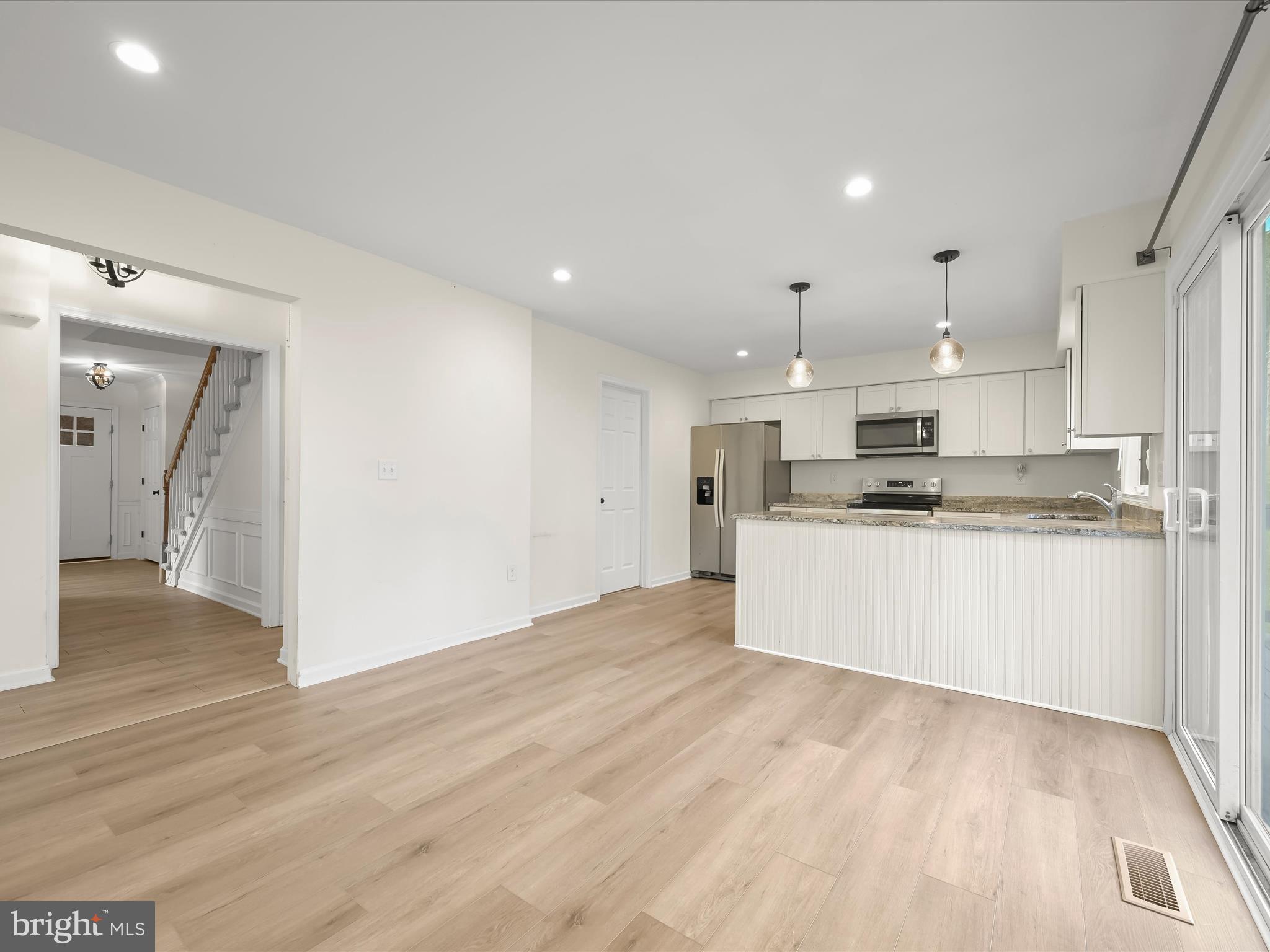 WOODBRIDGE PLAT 5 - Residential Lease