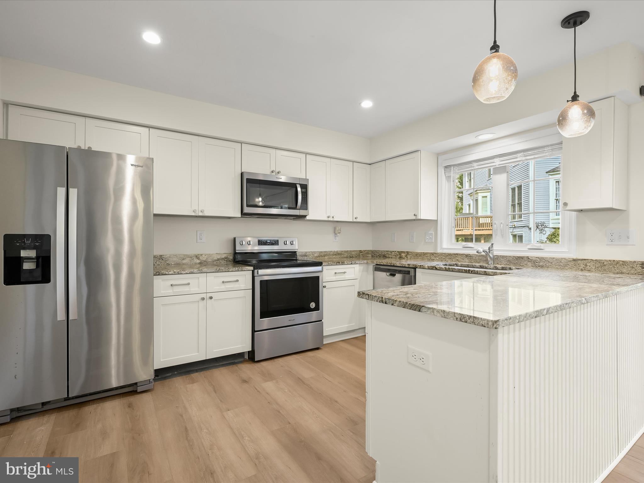 WOODBRIDGE PLAT 5 - Residential Lease