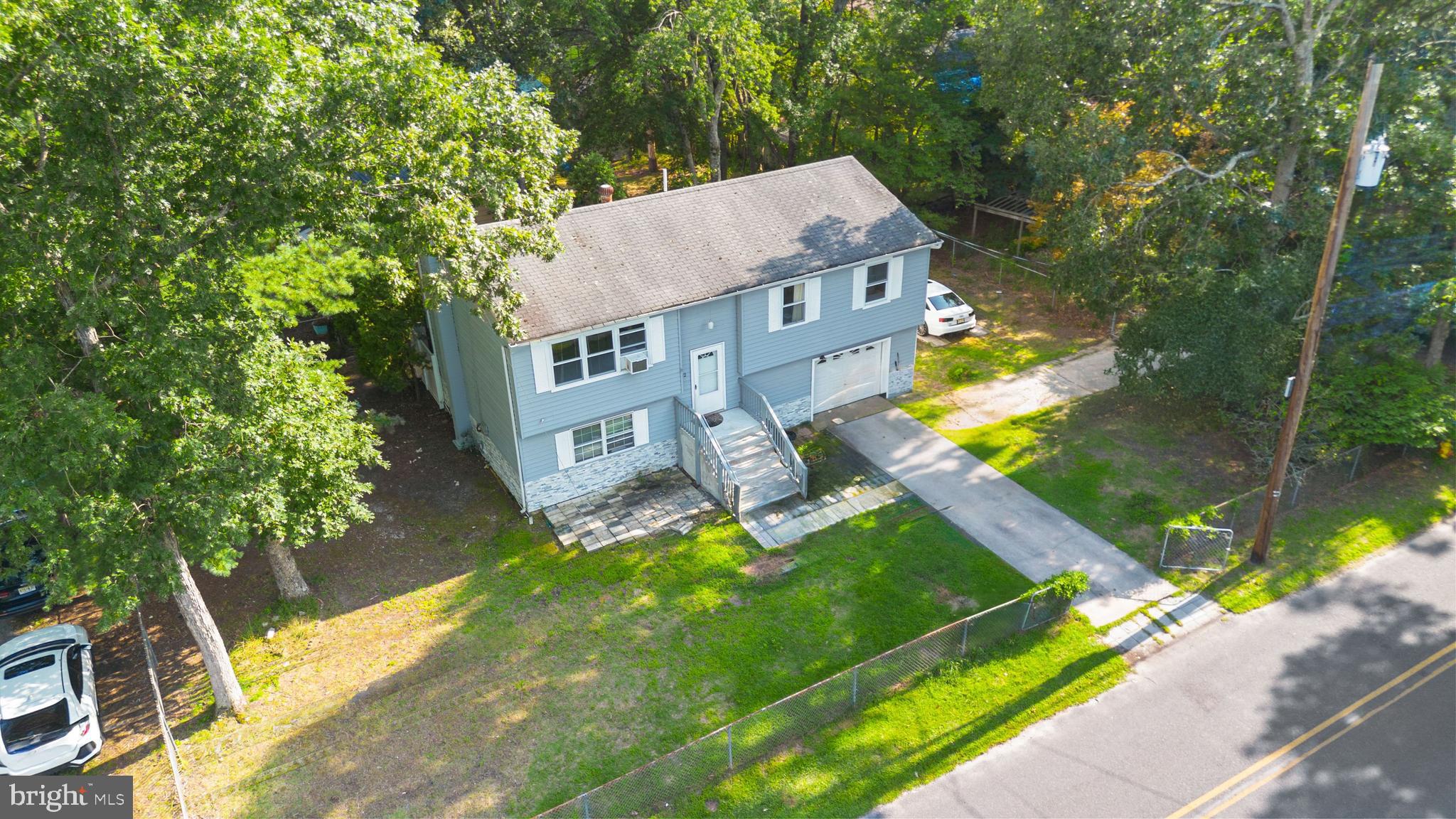 42 PRESS AVENUE