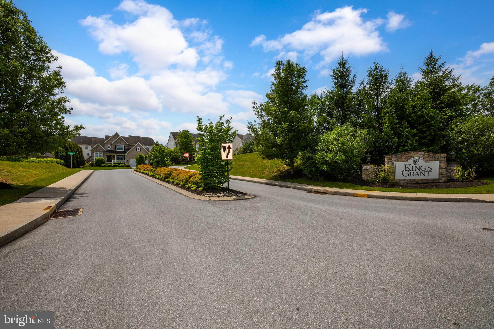 KINGS GRANT - Residential