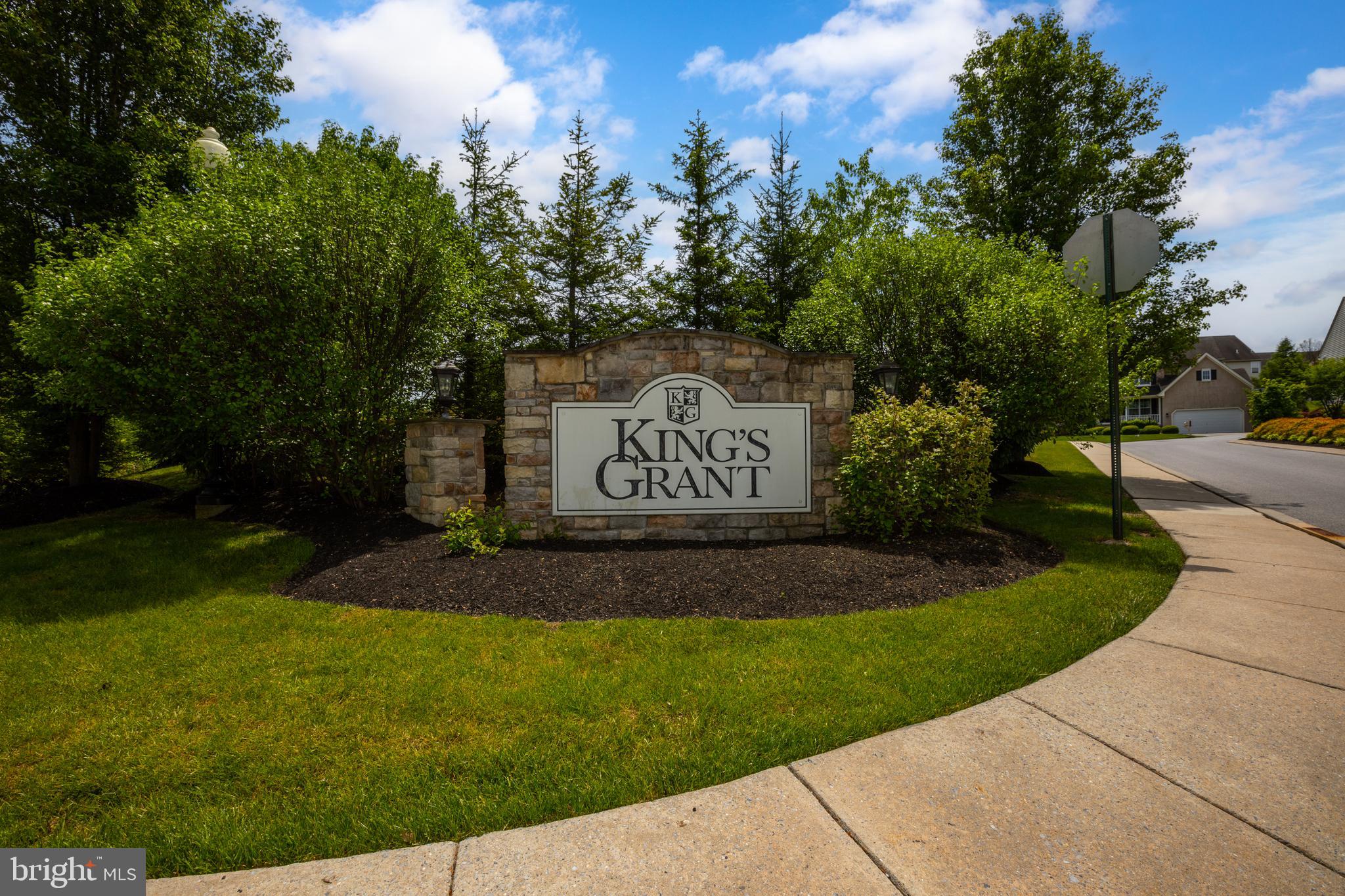 KINGS GRANT - Residential