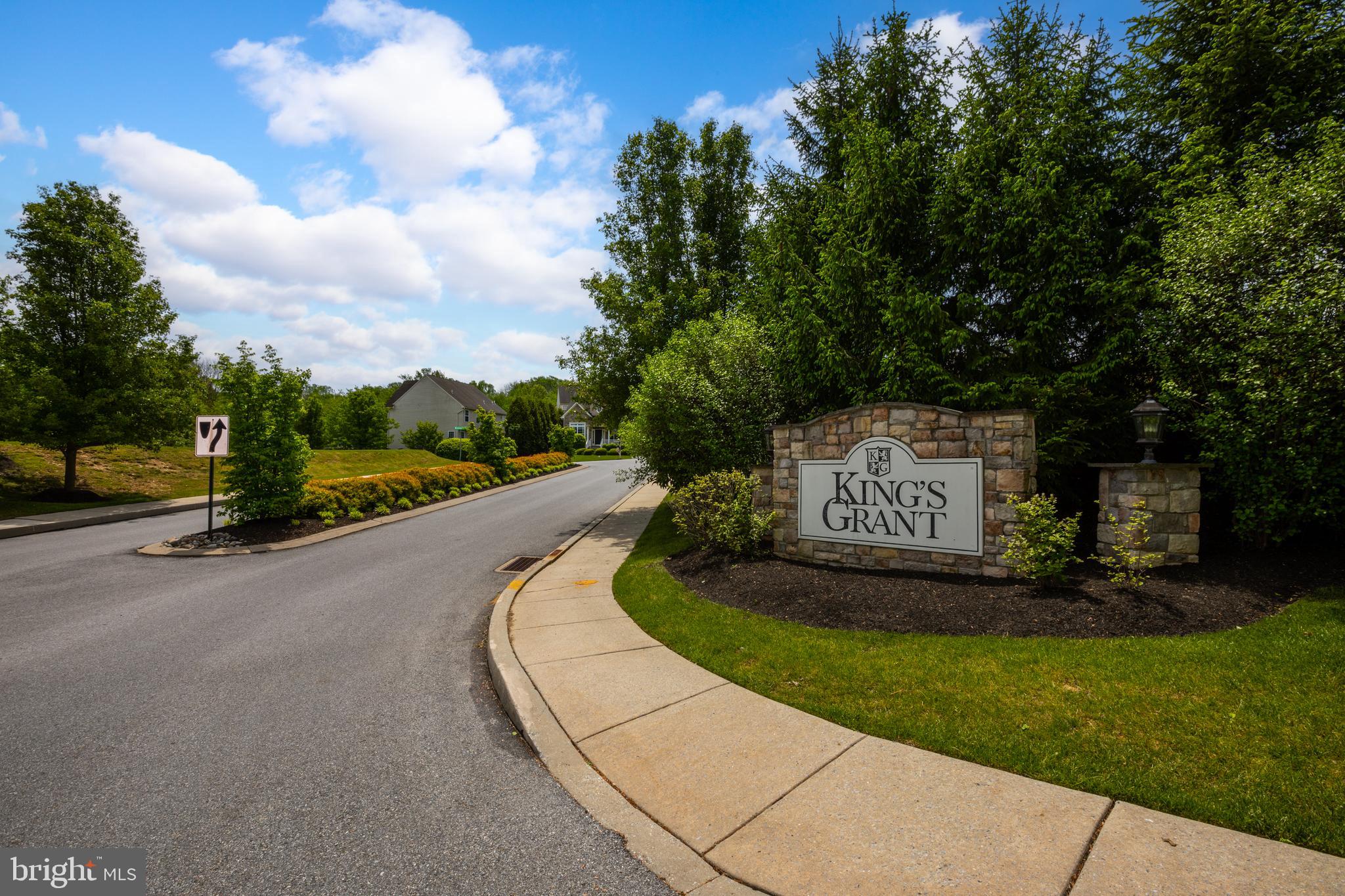 KINGS GRANT - Residential