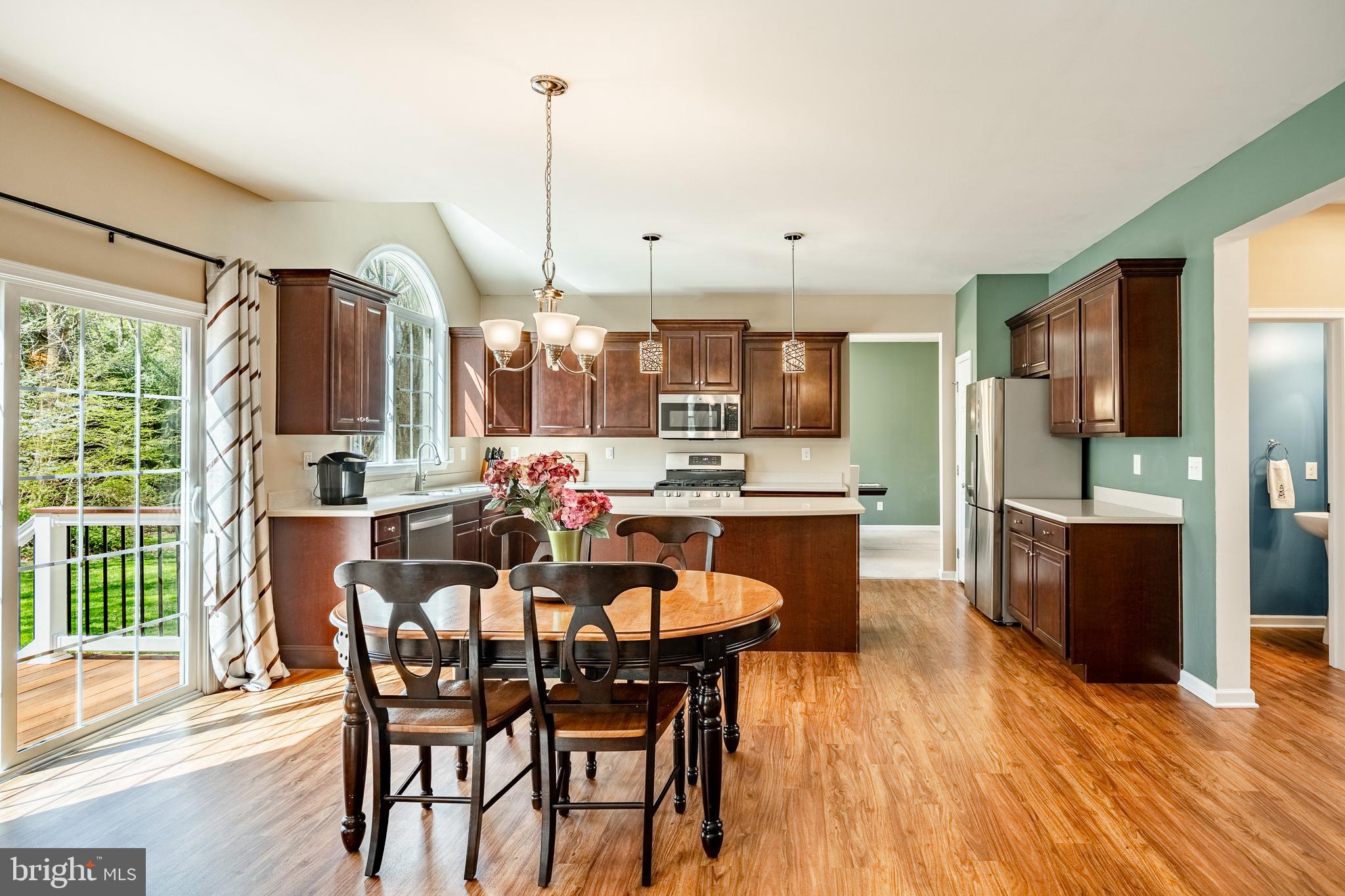 KINGS GRANT - Residential