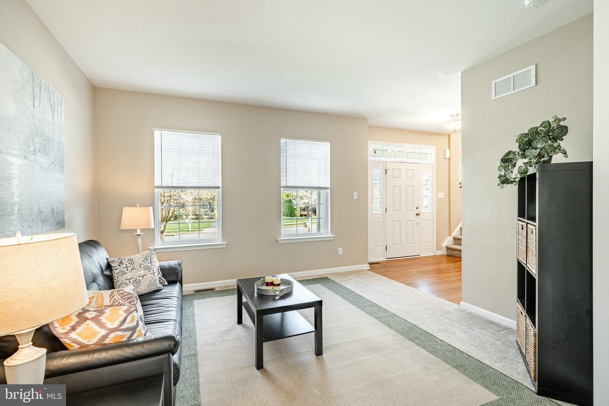 KINGS GRANT - Residential