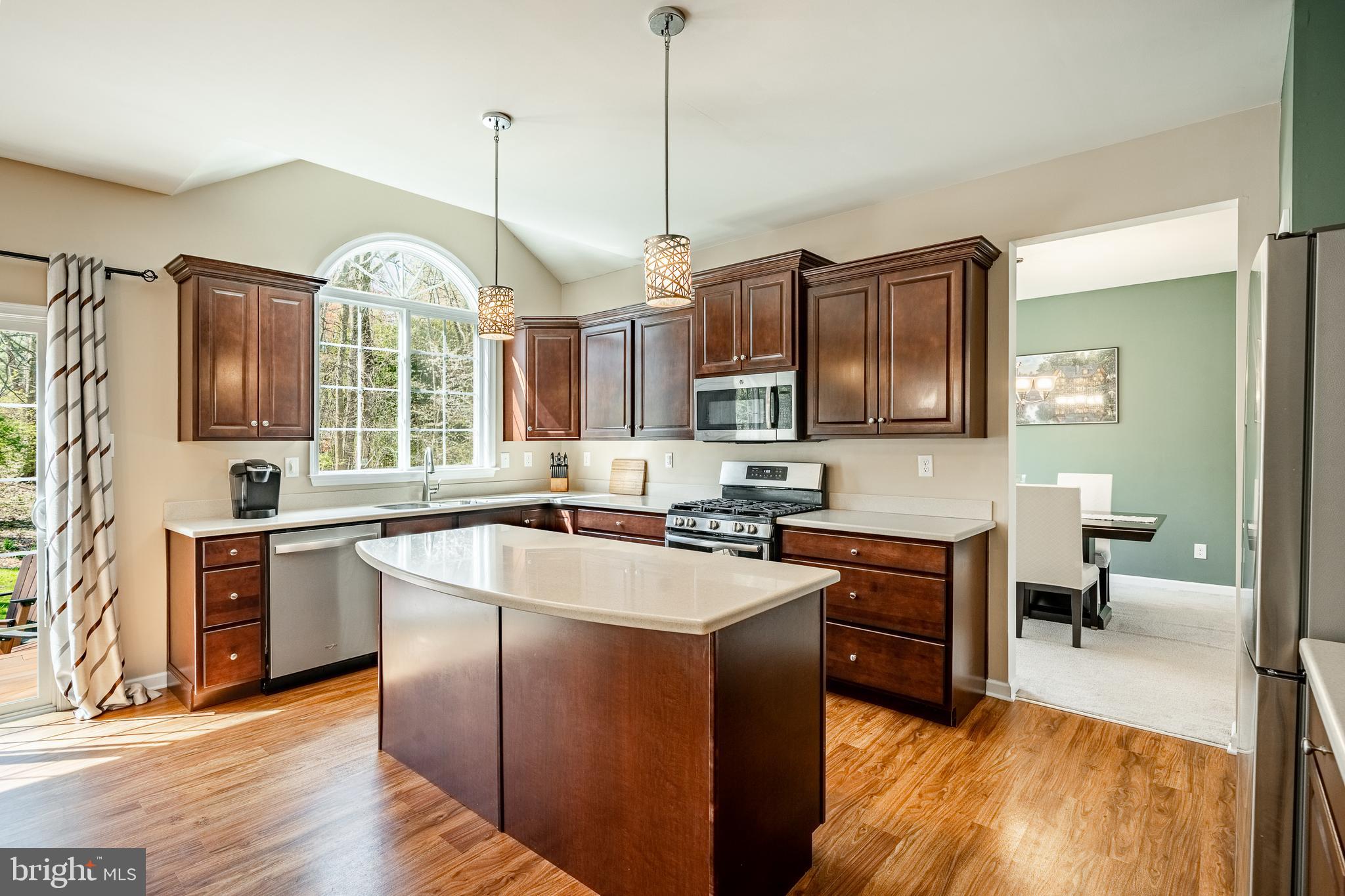 KINGS GRANT - Residential